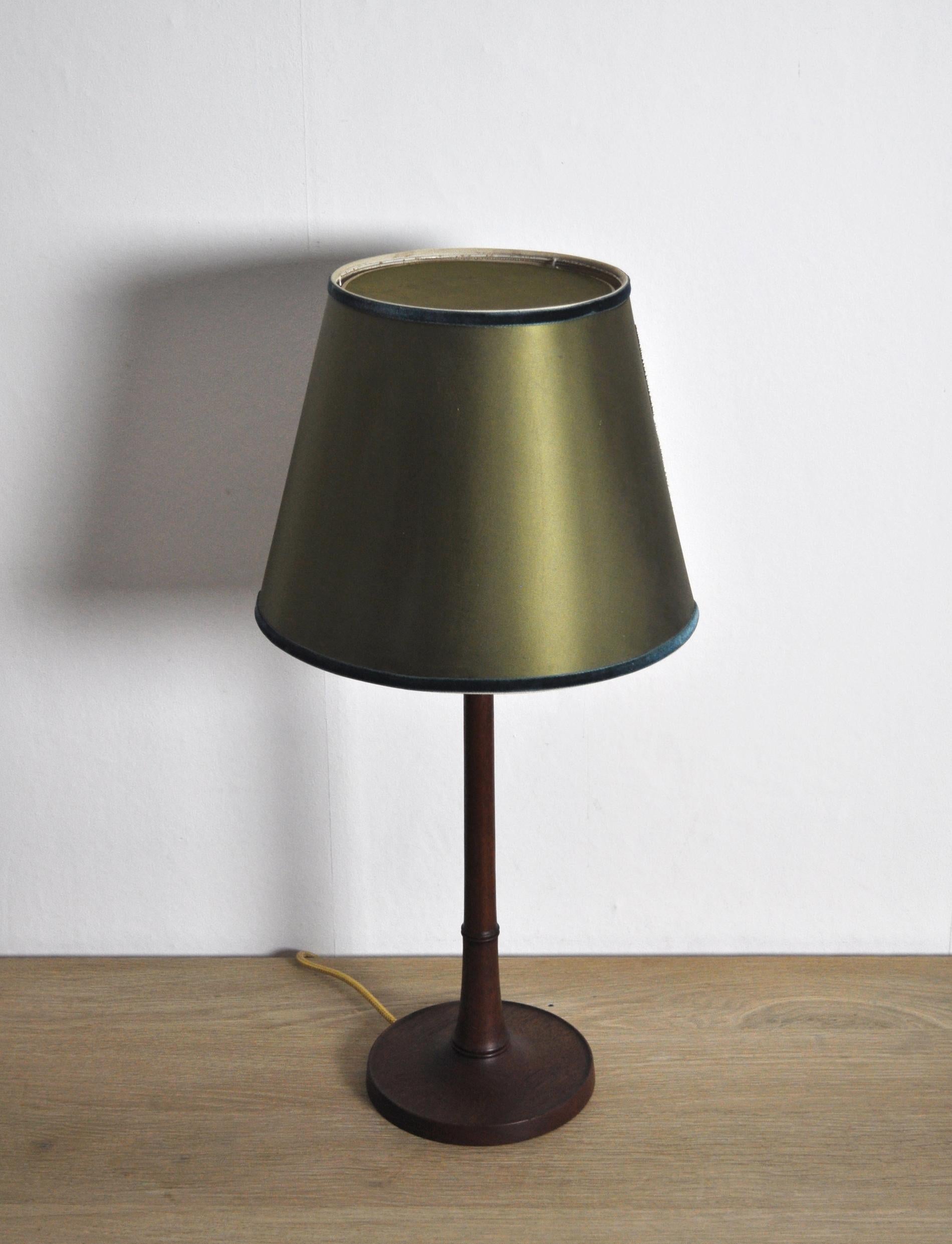 scandinavian bedside lamp