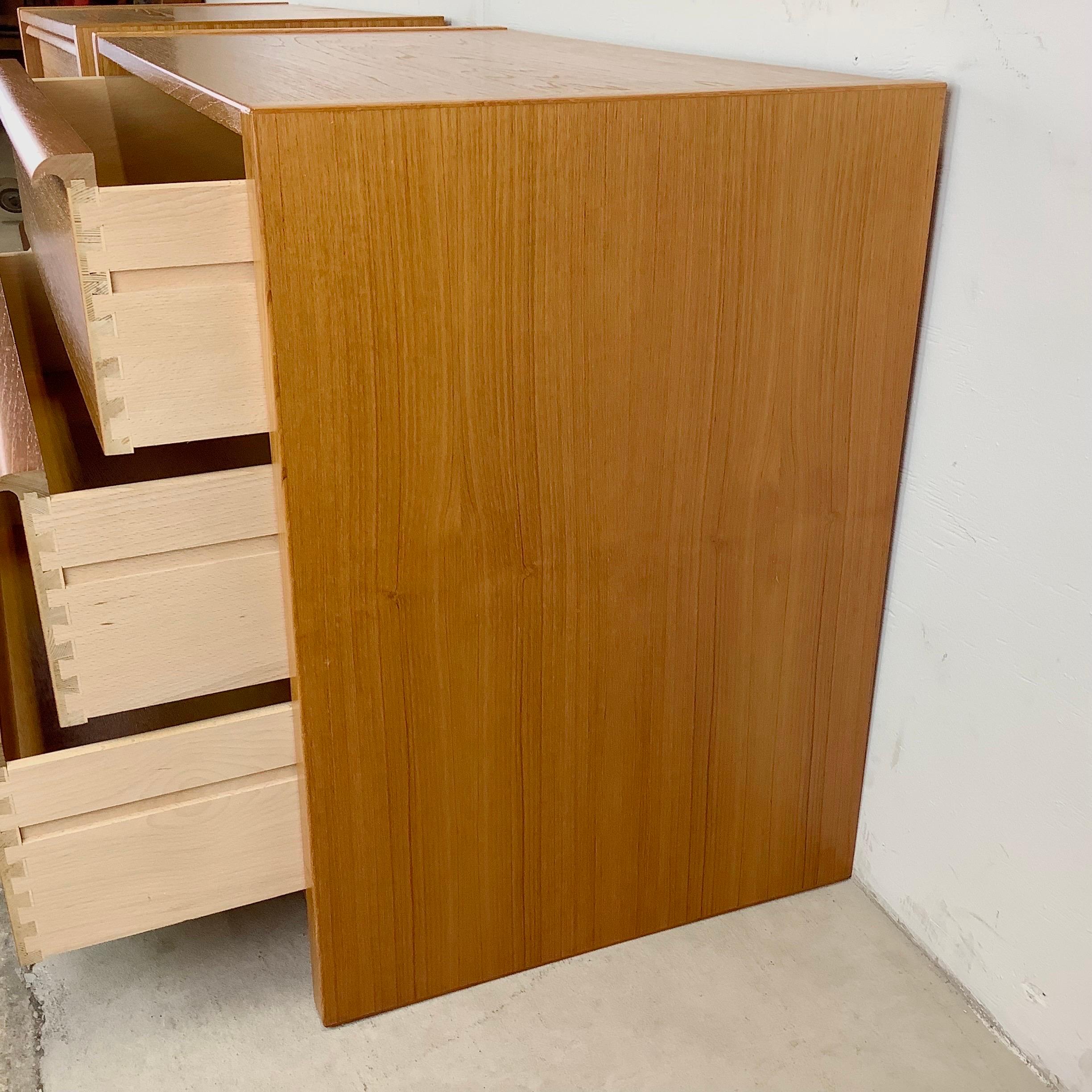 Scandinavian Modern Teak Three Drawer Dressers or Nightstands In Good Condition In Trenton, NJ