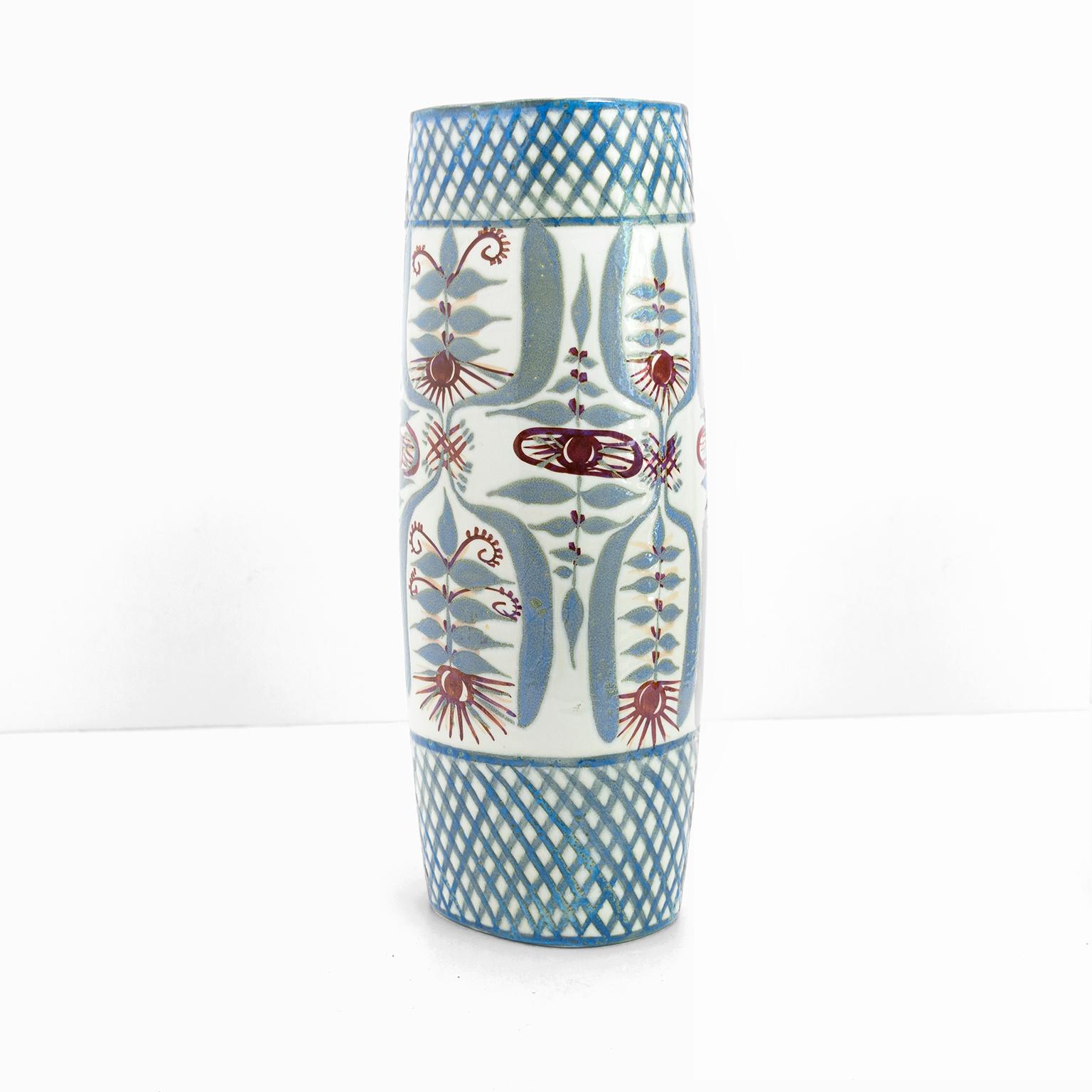 Scandinavian Modern Tenera Series Vase by Marianne Johnson for Royal Copenhagen In Good Condition For Sale In New York, NY