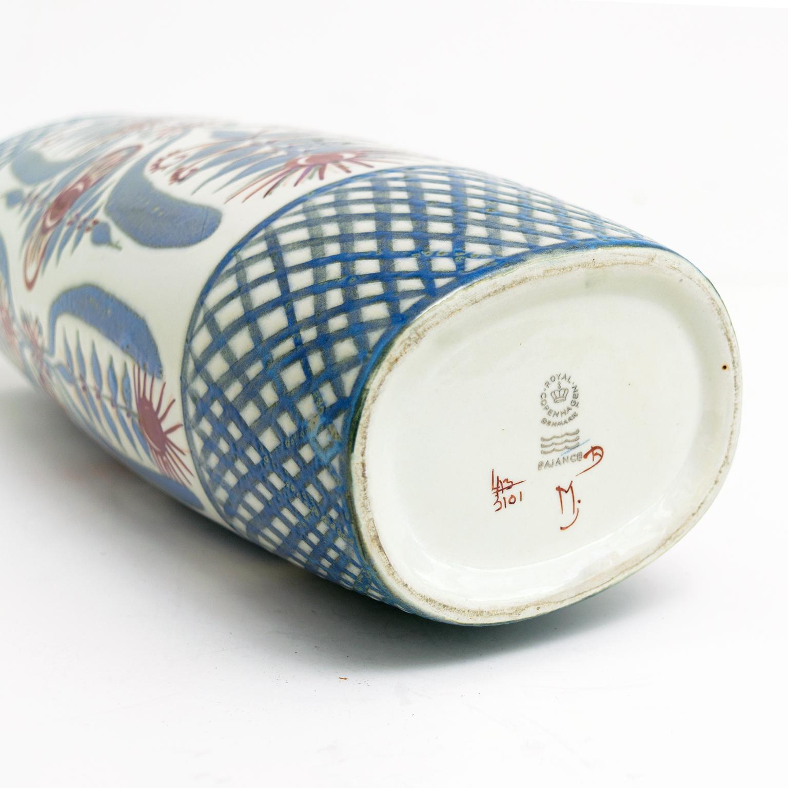 Scandinavian Modern Tenera Series Vase by Marianne Johnson for Royal Copenhagen 2