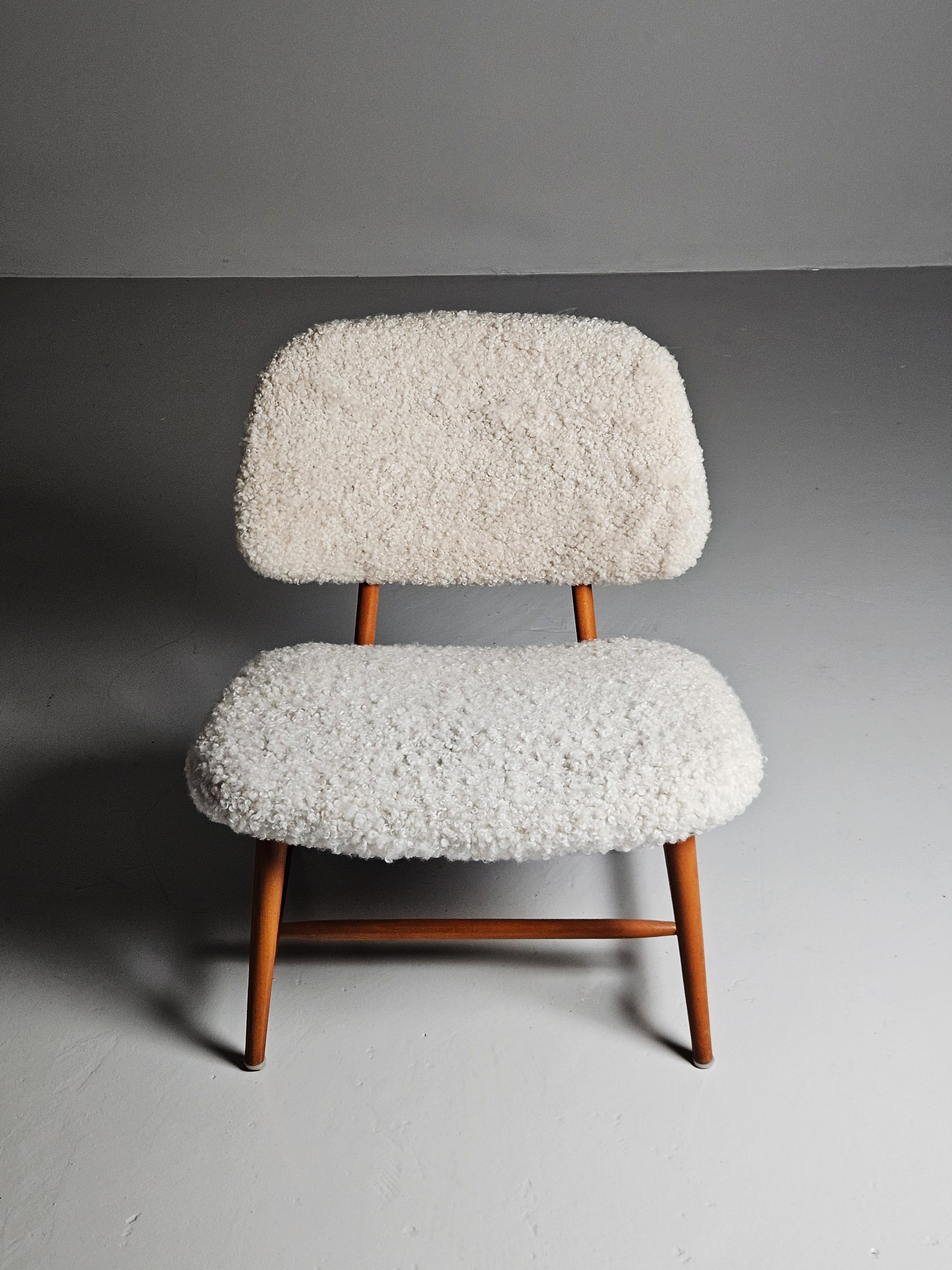 20th Century Scandinavian modern 'Teve' chairs by Alf Svensson for Bra Bohag, Sweden, 1950s For Sale