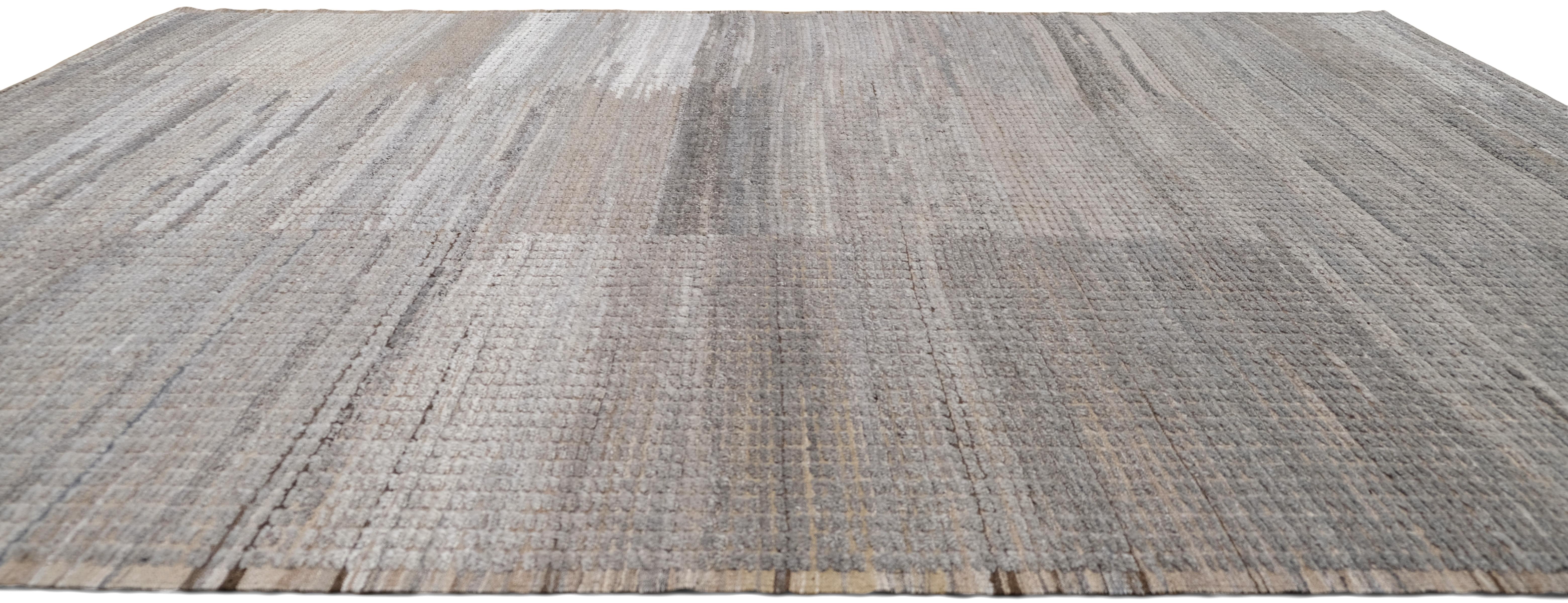 Skandinavischer moderner strukturierter neutraler Wollteppich 8'9''x12'1'' (Handgeknüpft) im Angebot