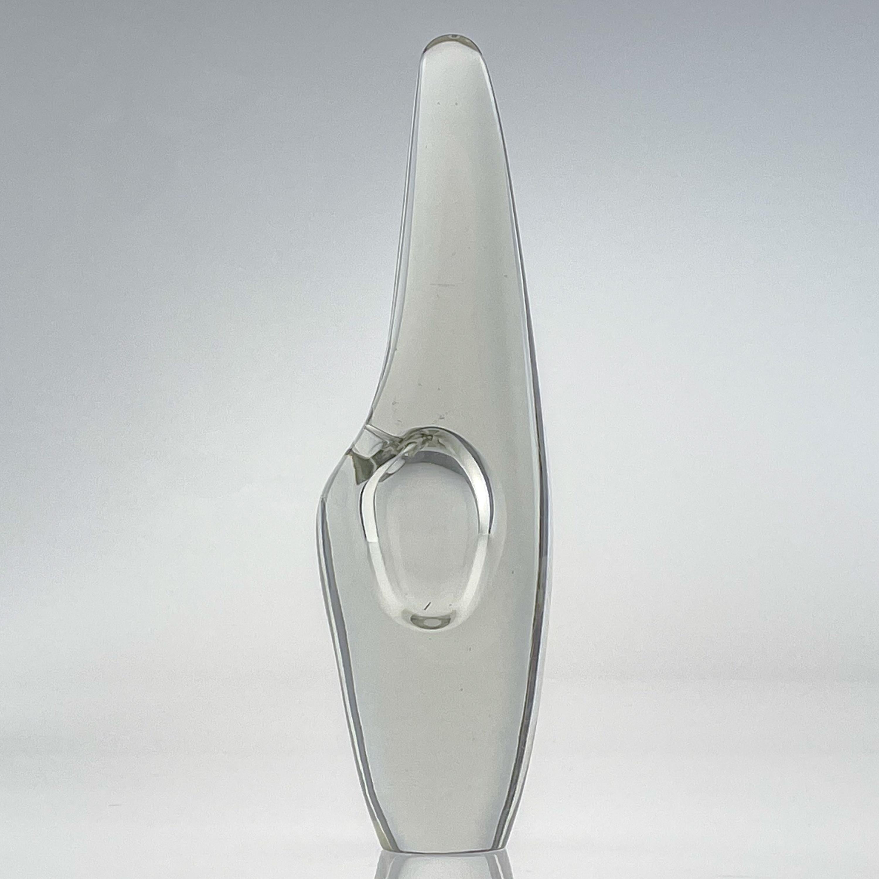 Scandinavian Modern Timo Sarpaneva Crystal Art Object Sculpture Orchid 1957

Clear lead crystal glass, steam blown interior, cut and surface polished Art-object / sculpture “Orkidea” (Orchid), model 3568. Designed by famous Finnish artist Timo