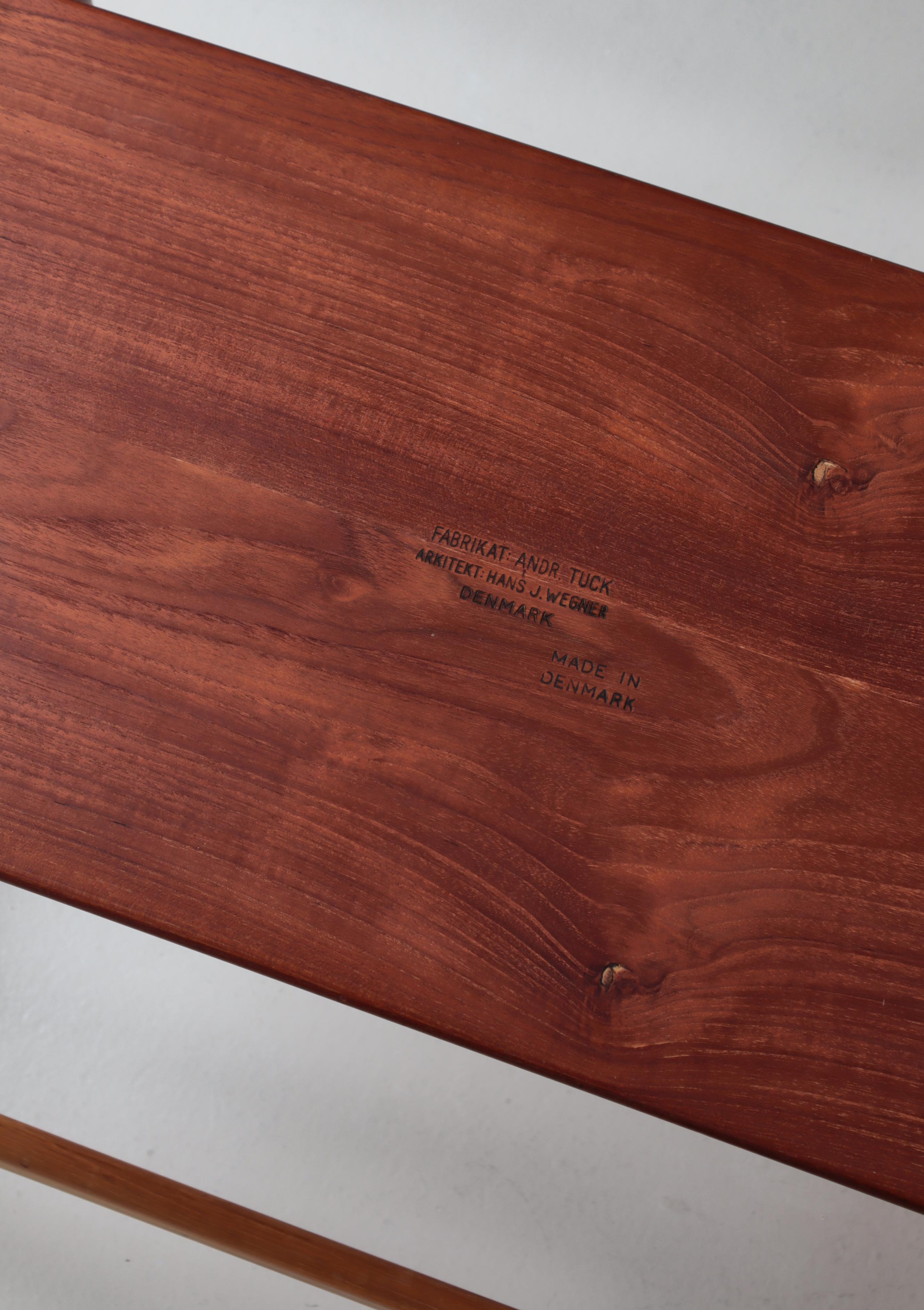 Scandinavian Modern Tray Table by Hans J. Wegner, Oak & Teak, Denmark, 1960s For Sale 9