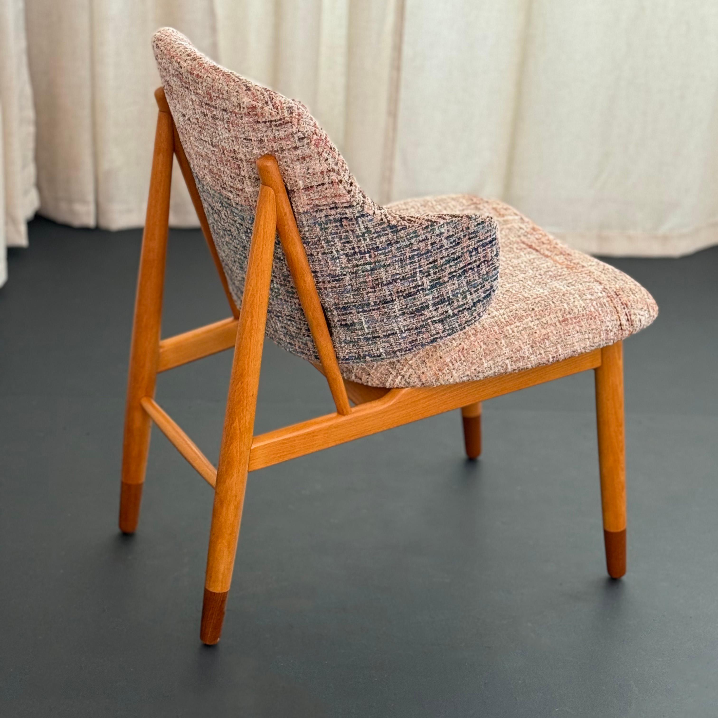 Scandinavian Modern Upholstered Penguin Chair By Ib Kofod-Larsen For Selig For Sale 1