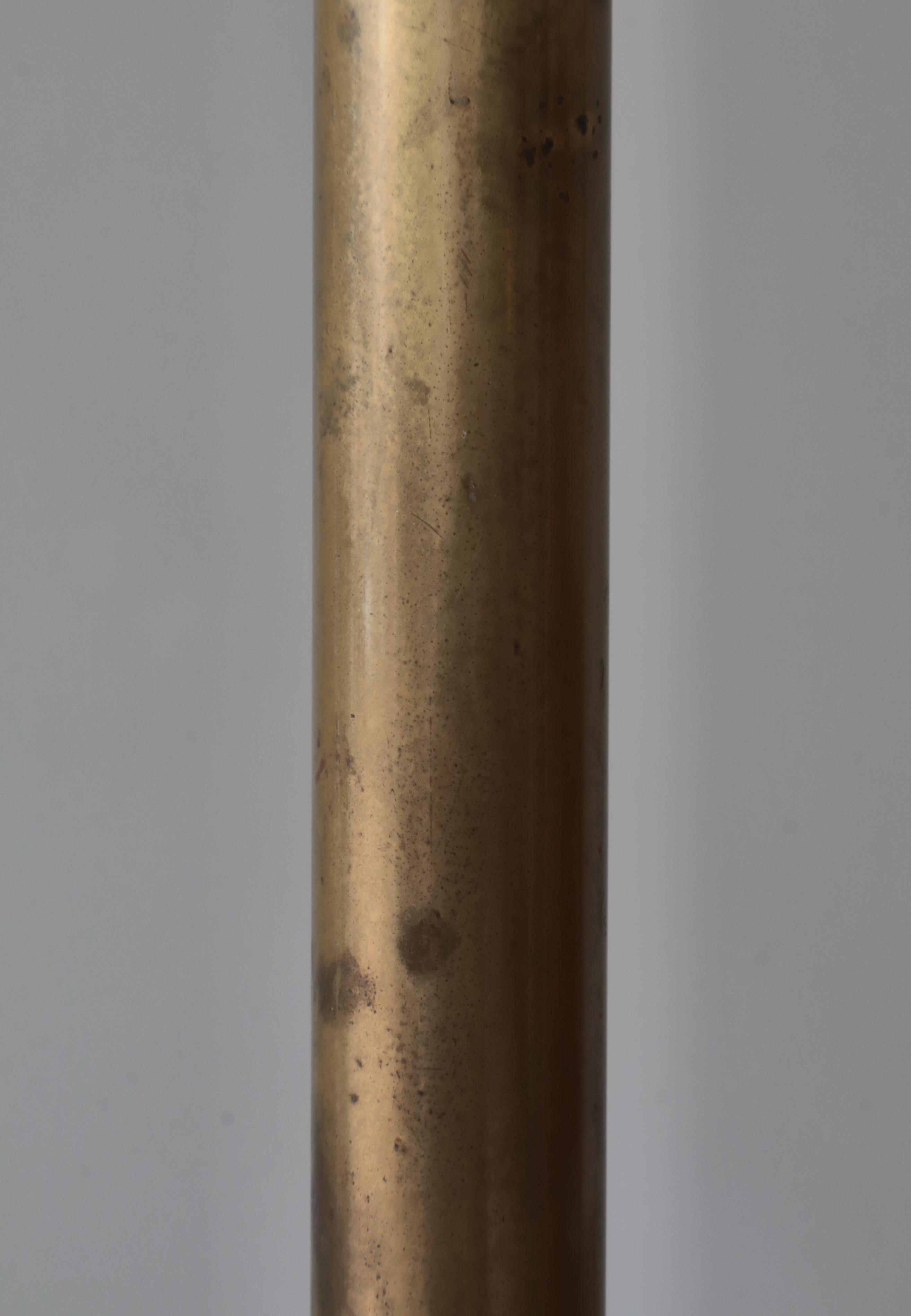 Lampada da terra moderna danese a luce abbagliante modello grande in ottone di TH. A. Valentin, anni '50 in vendita 7