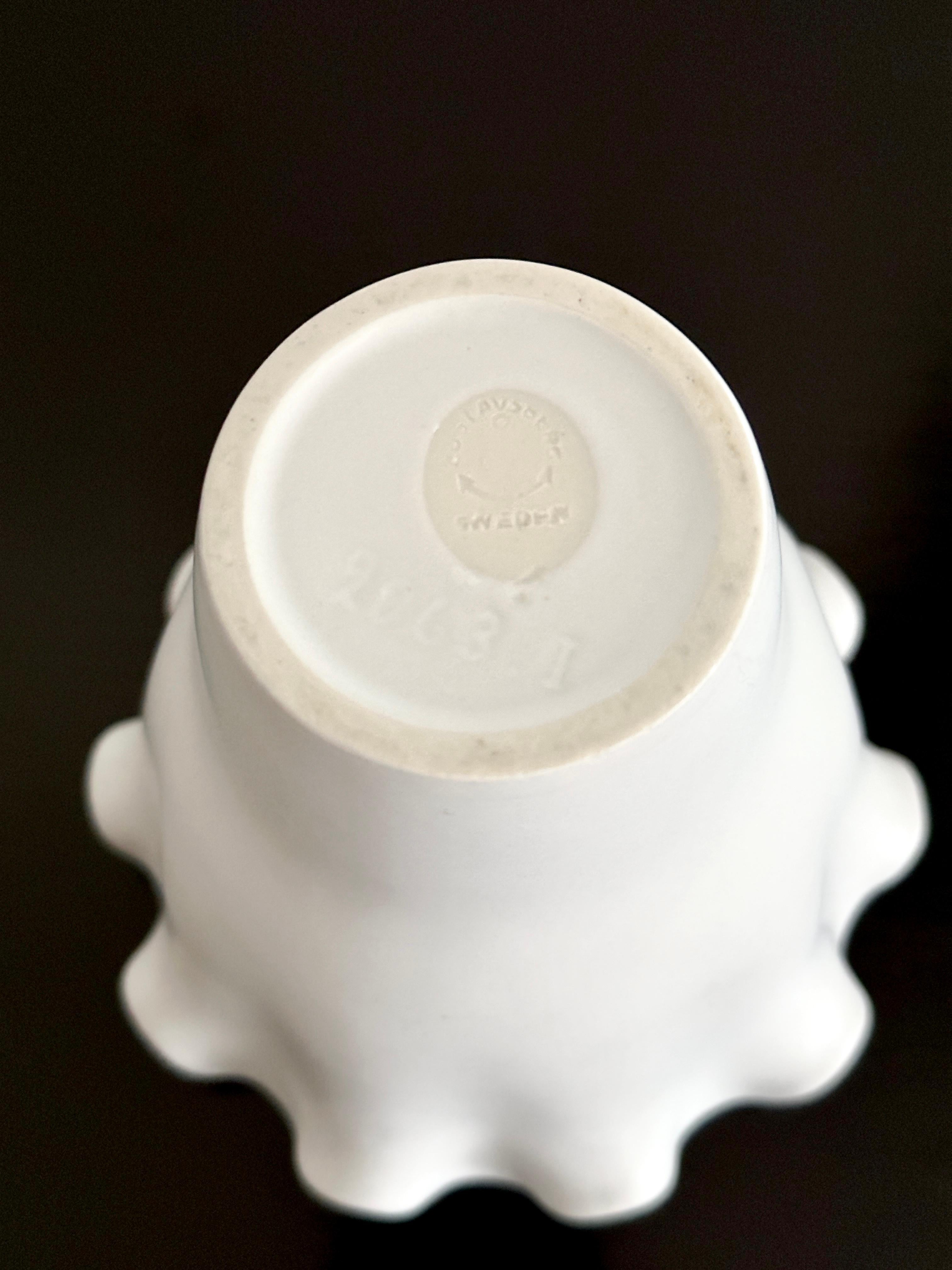 Vaso Våga Scandinavian Modern disegnato da Wilhelm Kåge per Gustavsberg In condizioni buone in vendita a Doraville, GA