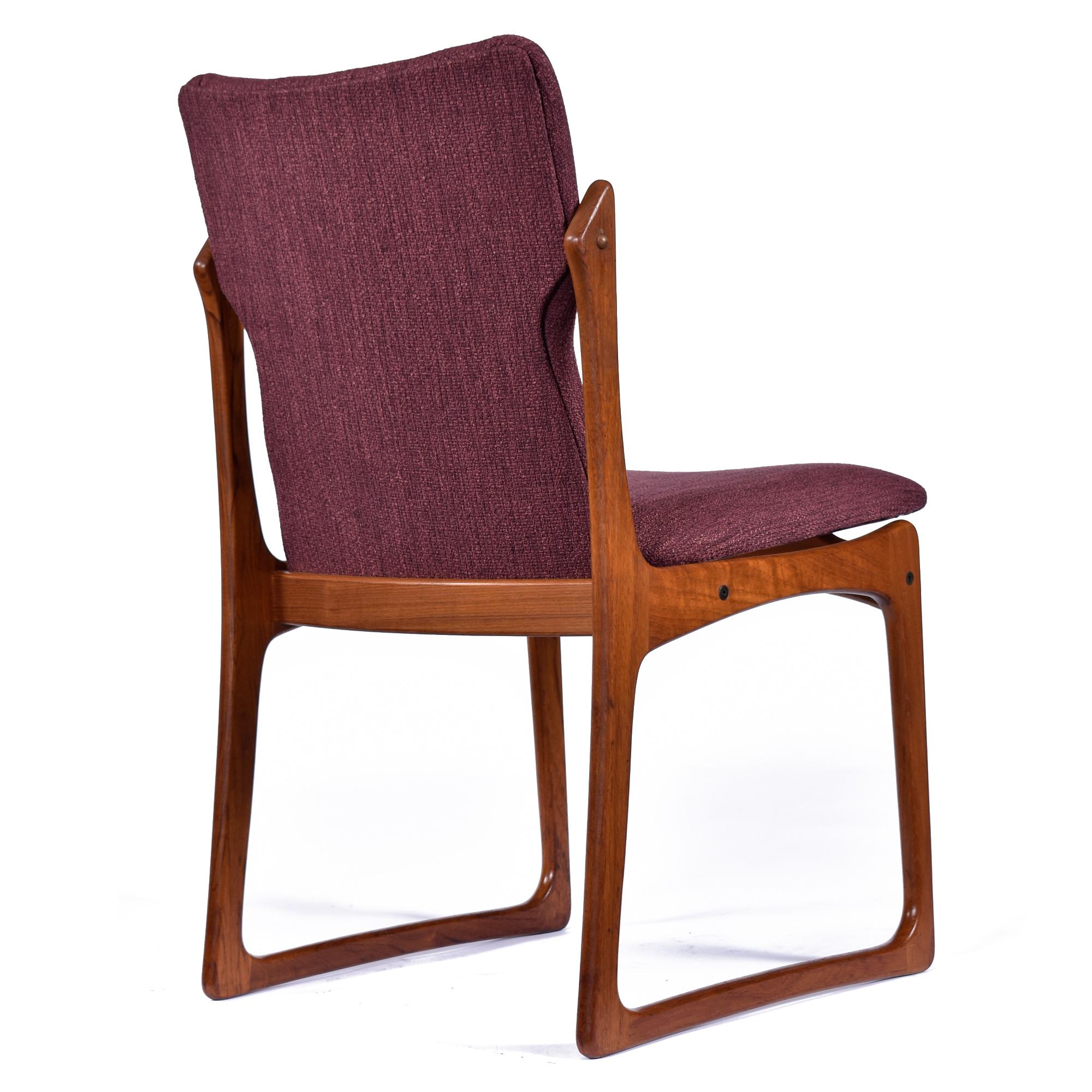 Scandinavian Modern Vamdrup Stolefabrik Solid Teak Danish Dining Chairs Set of 6 For Sale 9