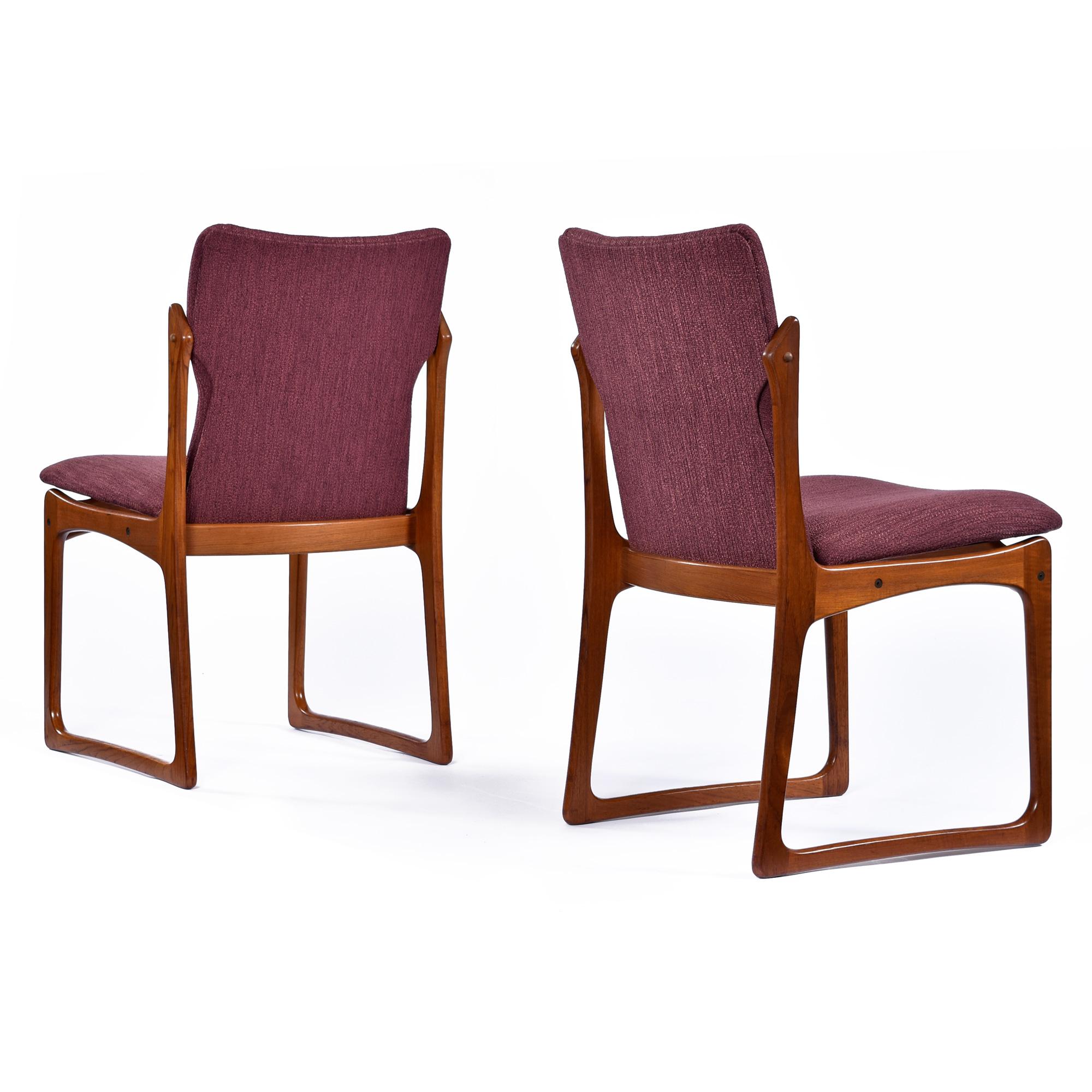 Scandinavian Modern Vamdrup Stolefabrik Solid Teak Danish Dining Chairs Set of 6 For Sale 1