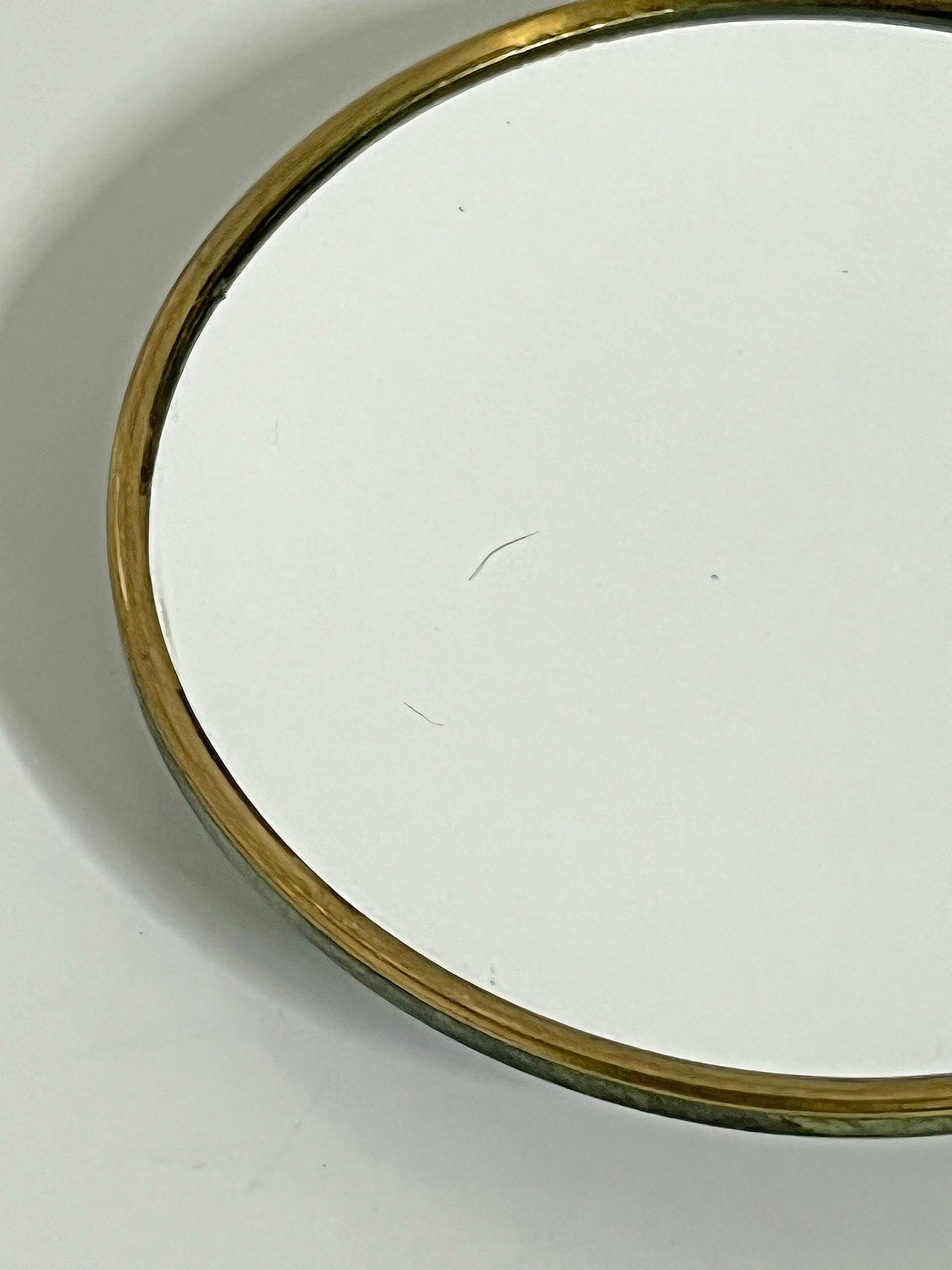 Milieu du XXe siècle Miroir de coiffeuse scandinave moderne en bronze et laiton, Suède vers les années 1940 en vente