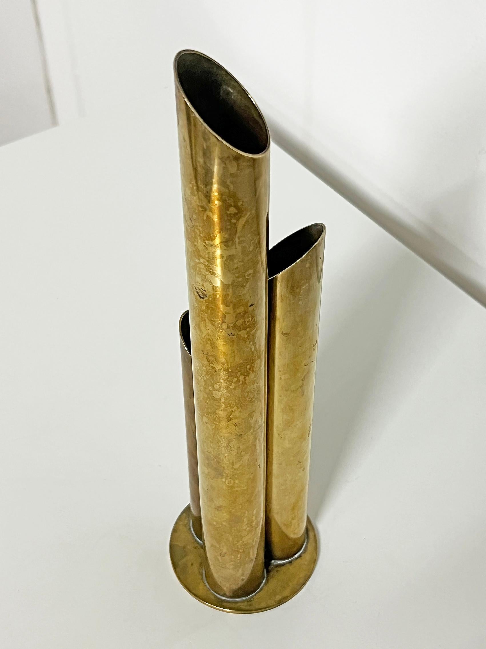 Vaso The Modern Scandinavian in ottone, Ivar Ålenius Björk per Ystad-Metall, 1940 ca. in vendita 2