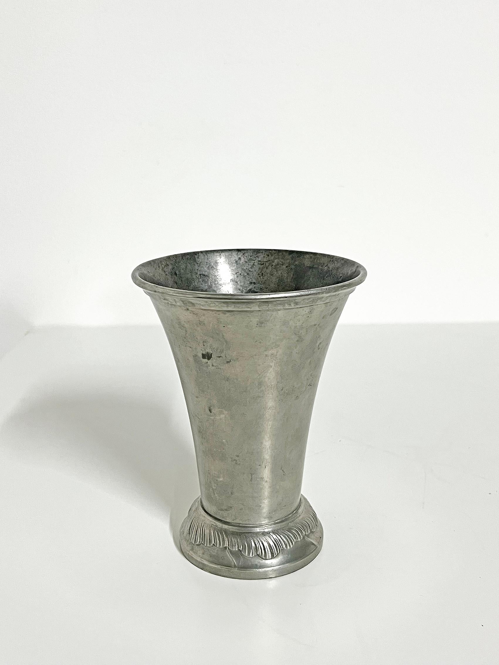 Swedish Scandinavian Modern Vase In Pewter, CG Hallberg -1938 For Sale