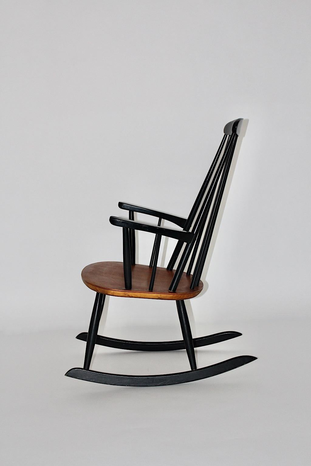 Scandinave moderne The Moderns Modern Vintage Black Rocking Chair Ilmari Tapiovaara, 1950s en vente