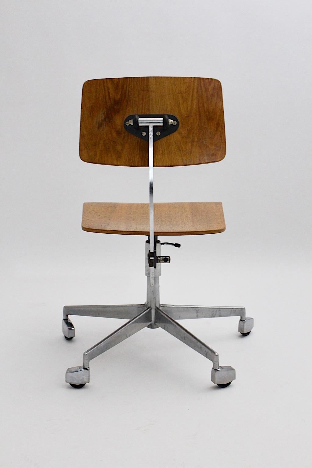 20th Century Scandinavian Modern Vintage Desk Chair Office Chair Labofa 1950 Denmark For Sale