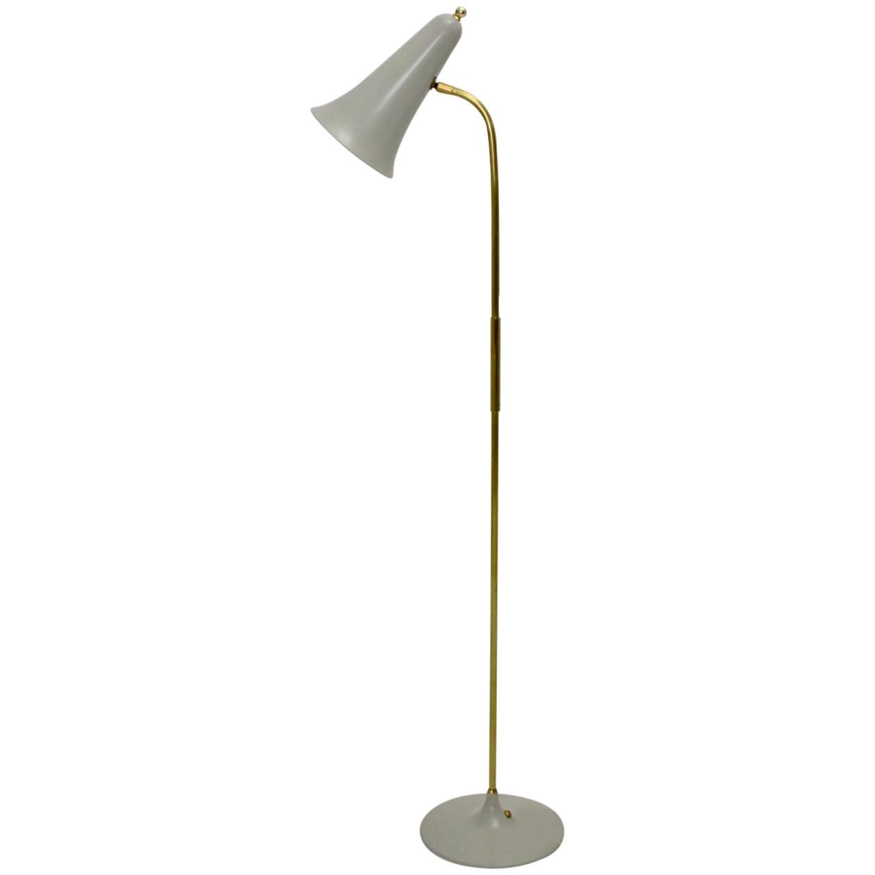 Lampada da terra moderna scandinava in metallo grigio-ottone Danimarca, 1950 circa in vendita
