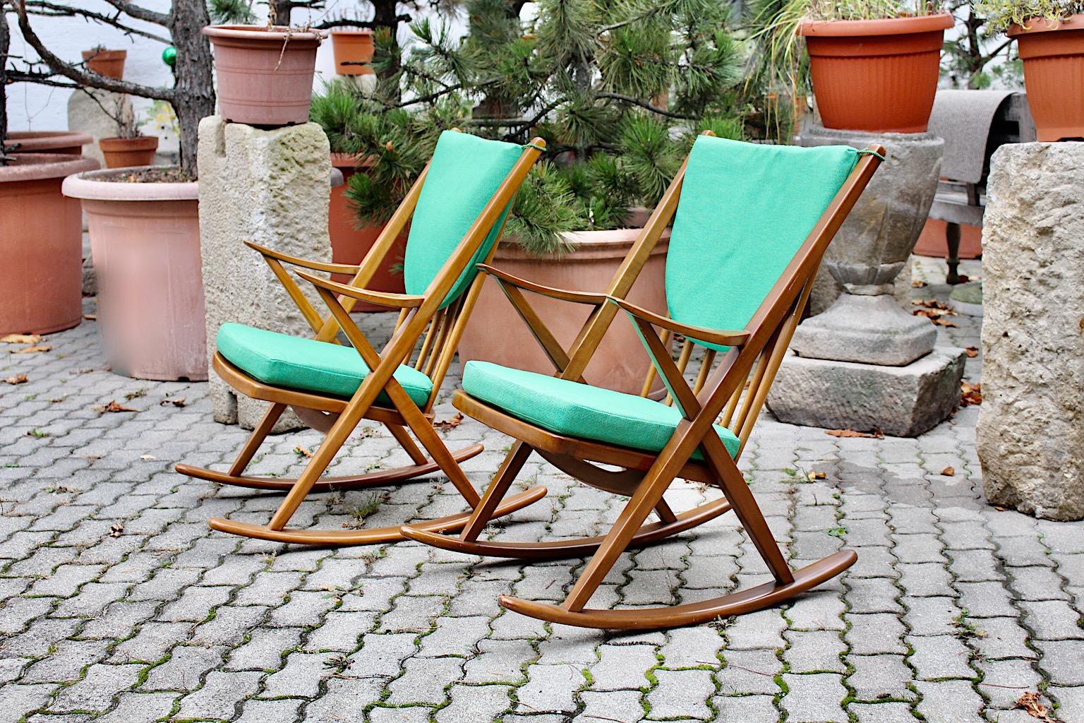 Scandinavian Modern Vintage Organic Beech Rocking Chairs Duo Frank Reenskaug  For Sale 10