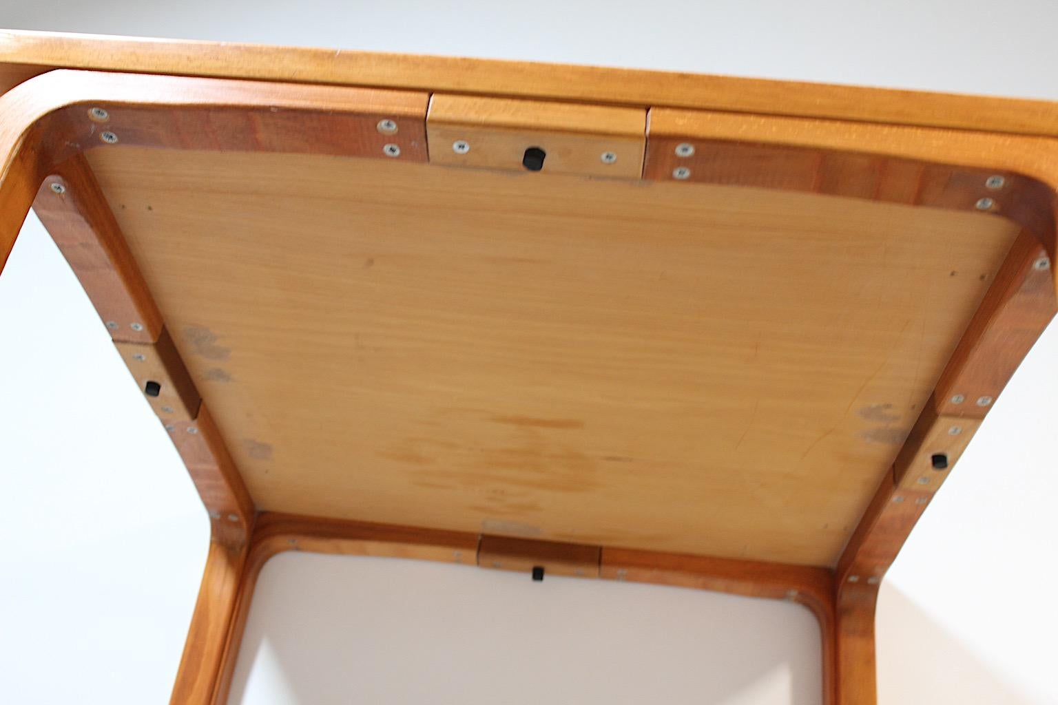 Table d'appoint carrée scandinave moderne Alvar Aalto, 1946, Finlande en vente 7