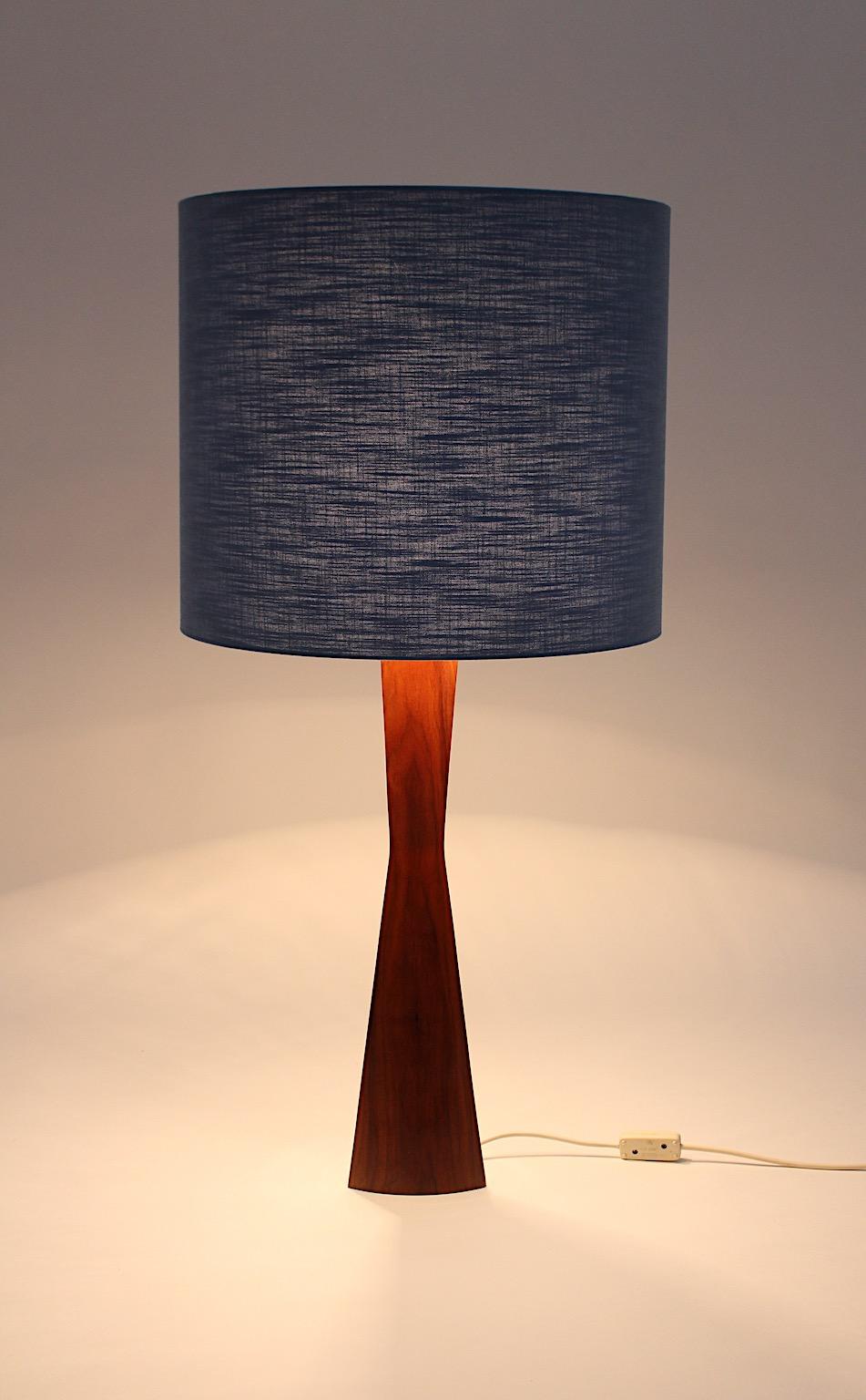 Scandinavian Modern Vintage Teak Table Lamp Blue Lampshade, 1960s, Denmark In Good Condition For Sale In Vienna, AT