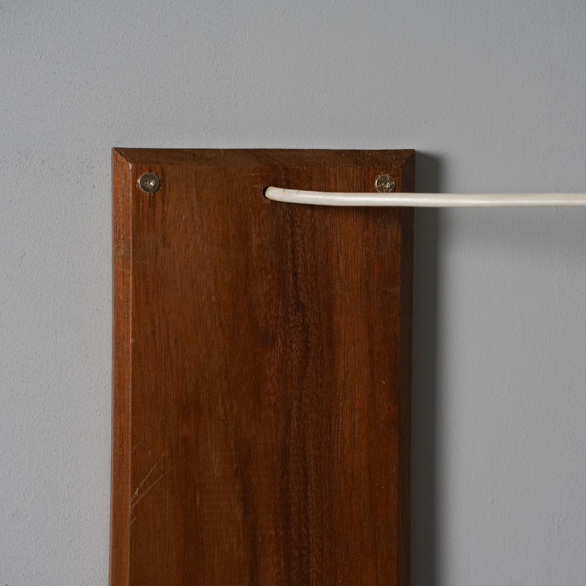Finnish Scandinavian Modern Wall Light, Denmark, 1960s For Sale