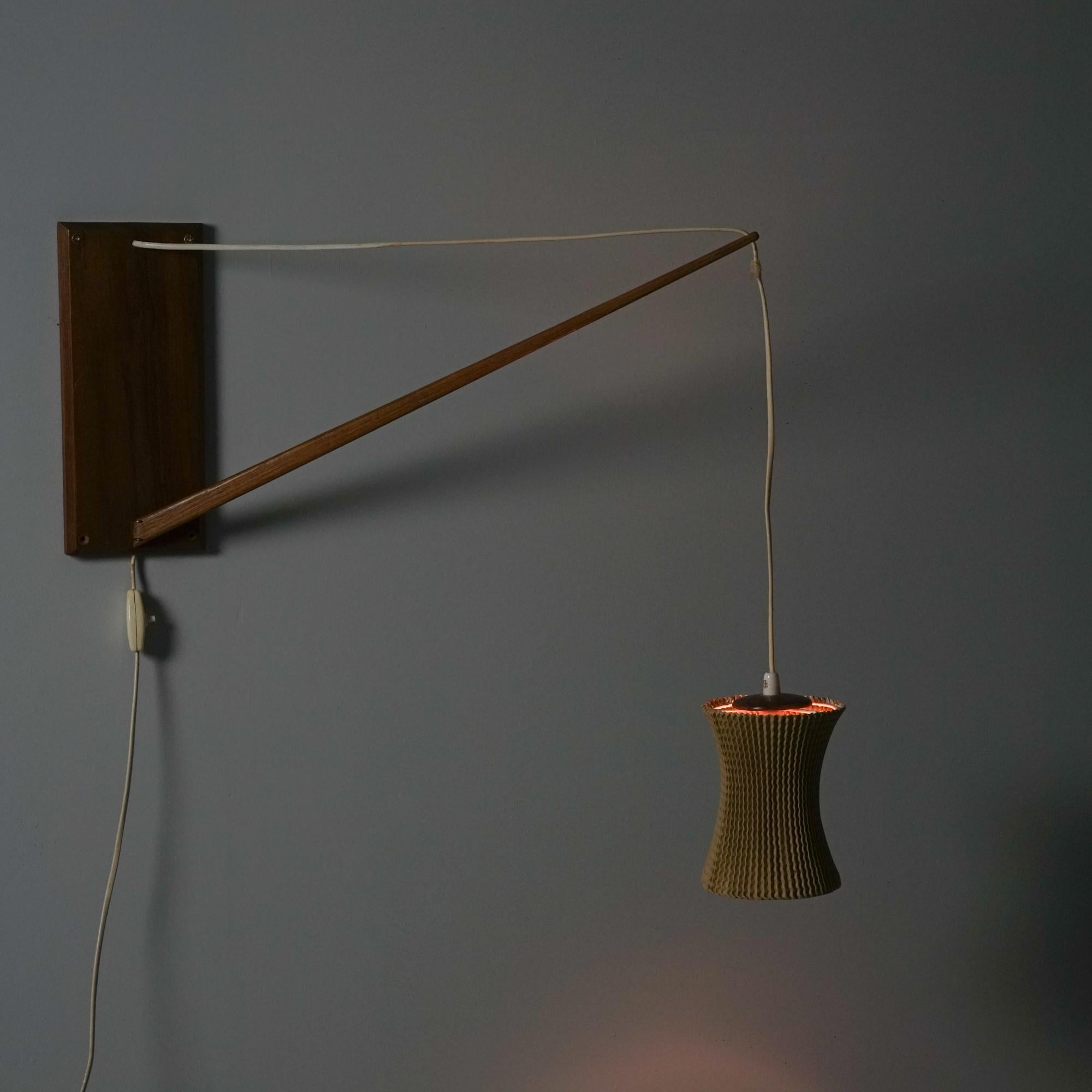 Teak Scandinavian Modern Wall Light, Denmark, 1960s For Sale