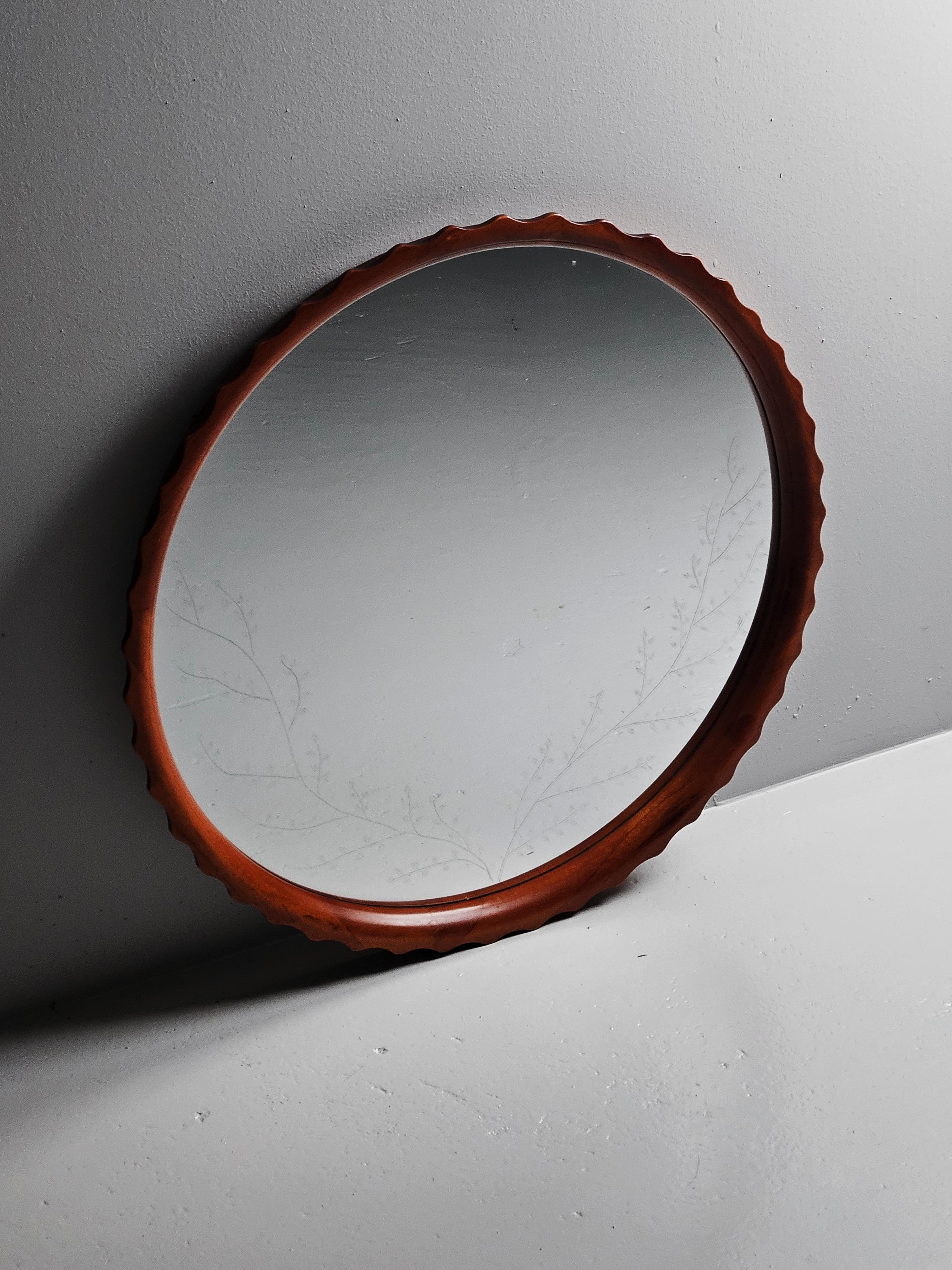 Mirror Scandinavian modern wall mirror with floral etching, anonymous, Sweden, 1940s For Sale