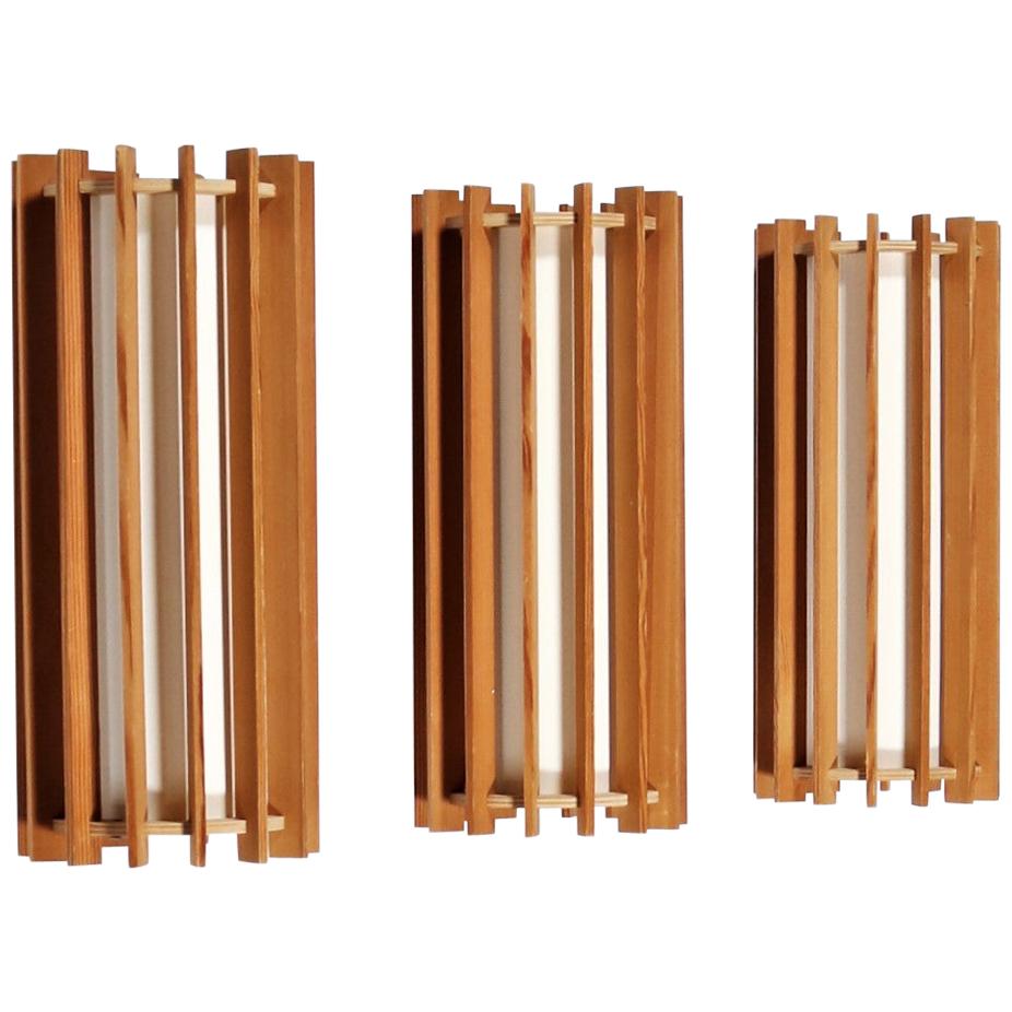 Scandinavian Modern Wall Sconces in Pine Wood by Ib Fabiansen, TEMA I, Fog Morup