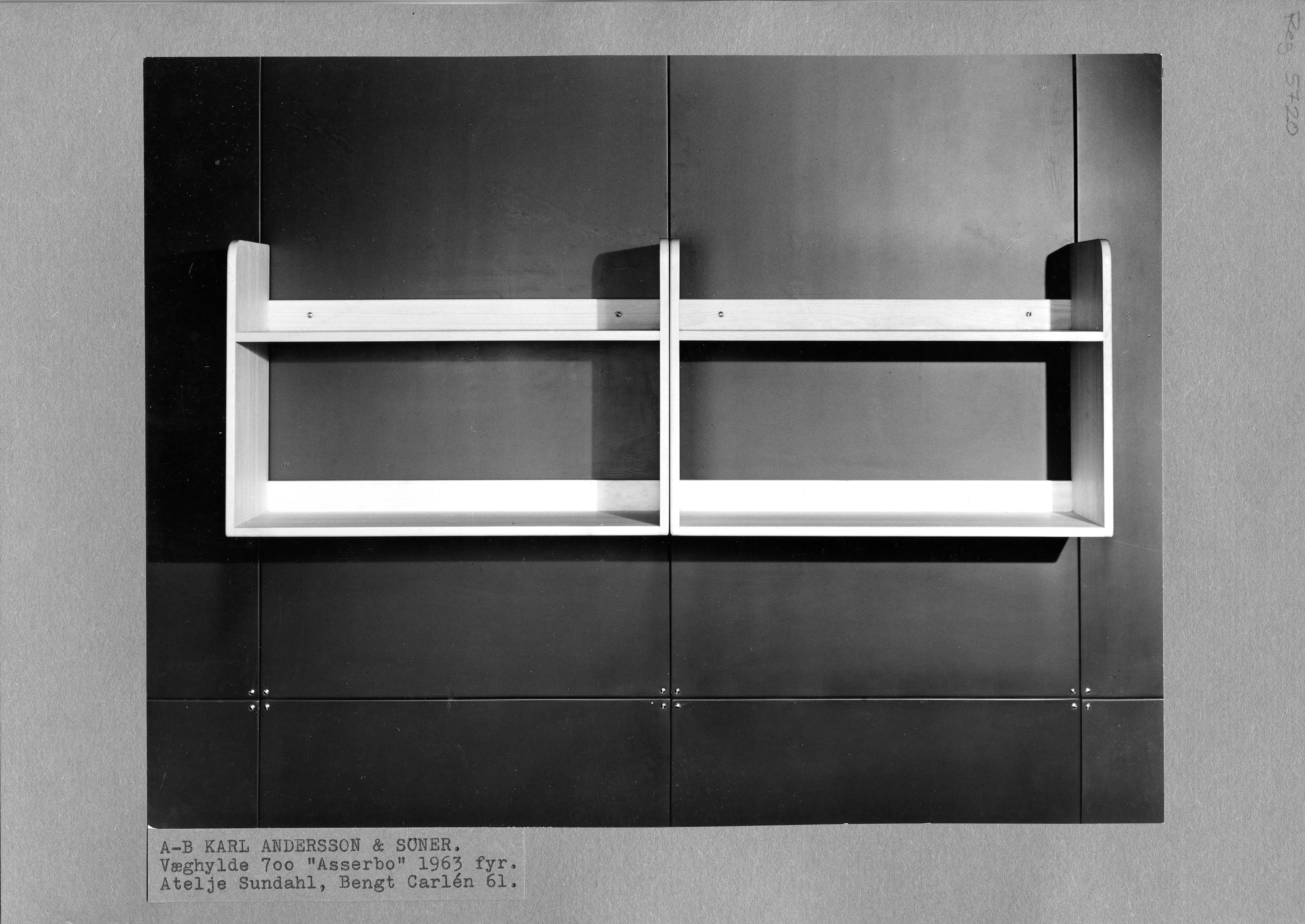 Scandinavian Modern Wall Shelves in Pitch Pine by Børge Mogensen, 1963 10