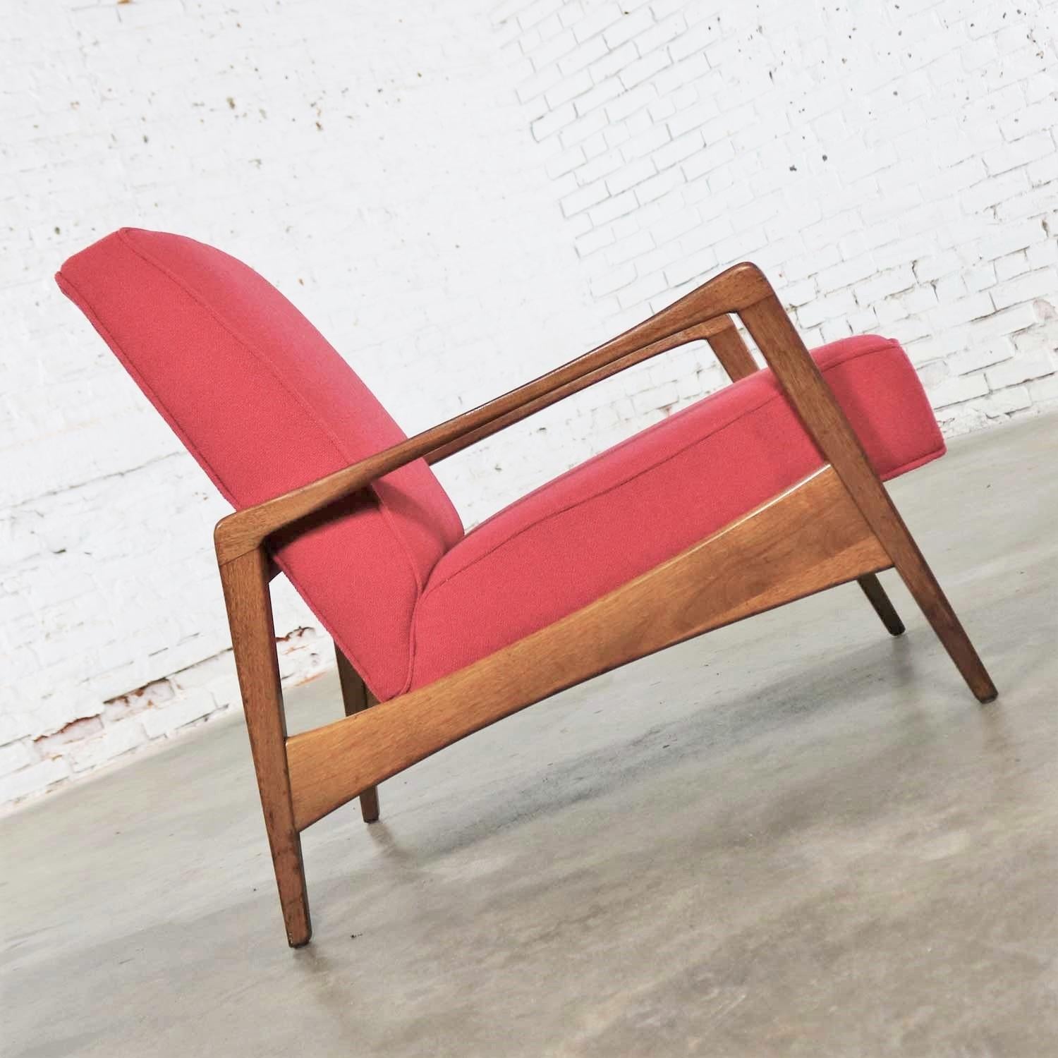 Mid-Century Modern Vintage MCM George Nelson 5476 Lounge Chair for Herman Miller Fuchsia Fabric For Sale