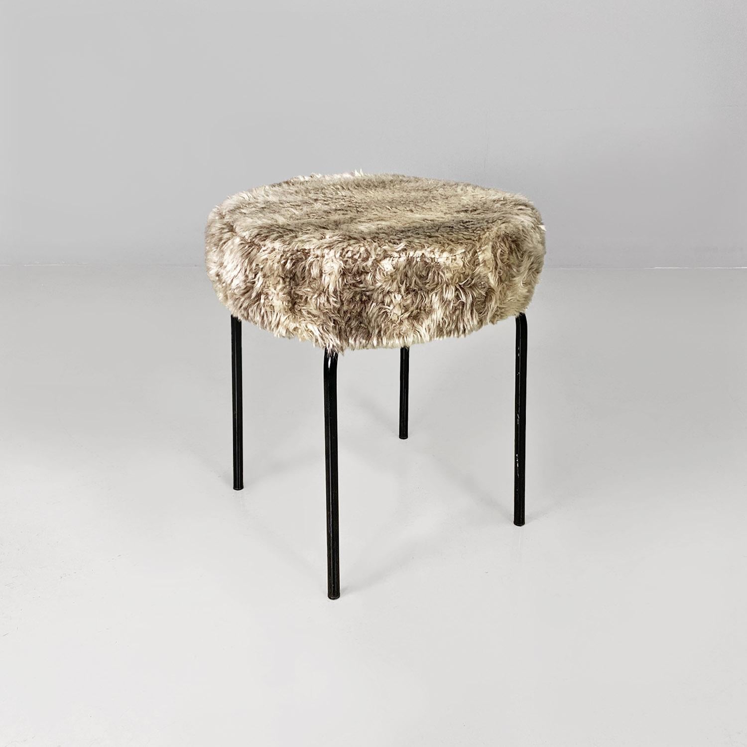 Skandinavischer moderner weiß-grauer langer Hocker oder Hocker aus Florstoff und Metall, 1970er Jahre im Zustand „Gut“ im Angebot in MIlano, IT