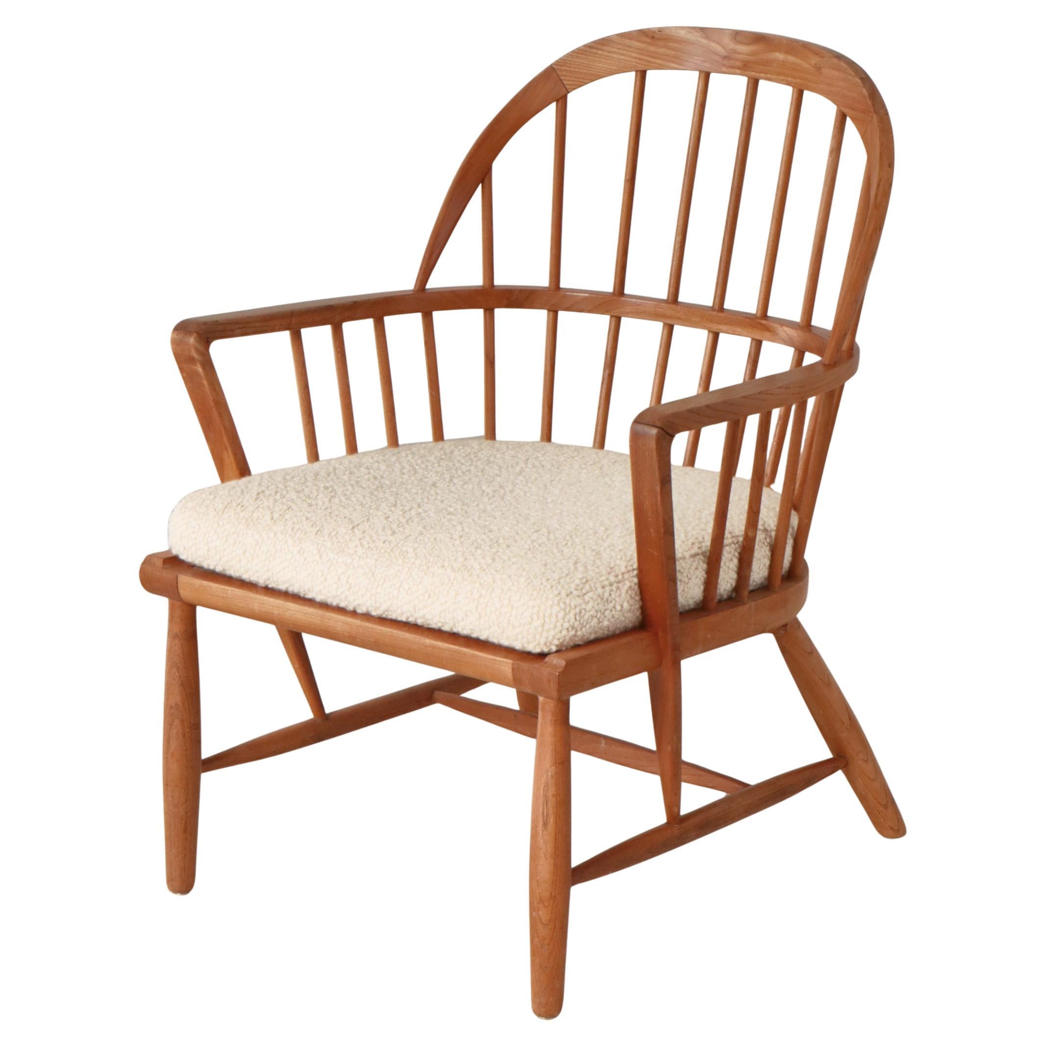 Scandinavian Modern Windsor Chair in Patinated Ash and White Bouclé, 1940s