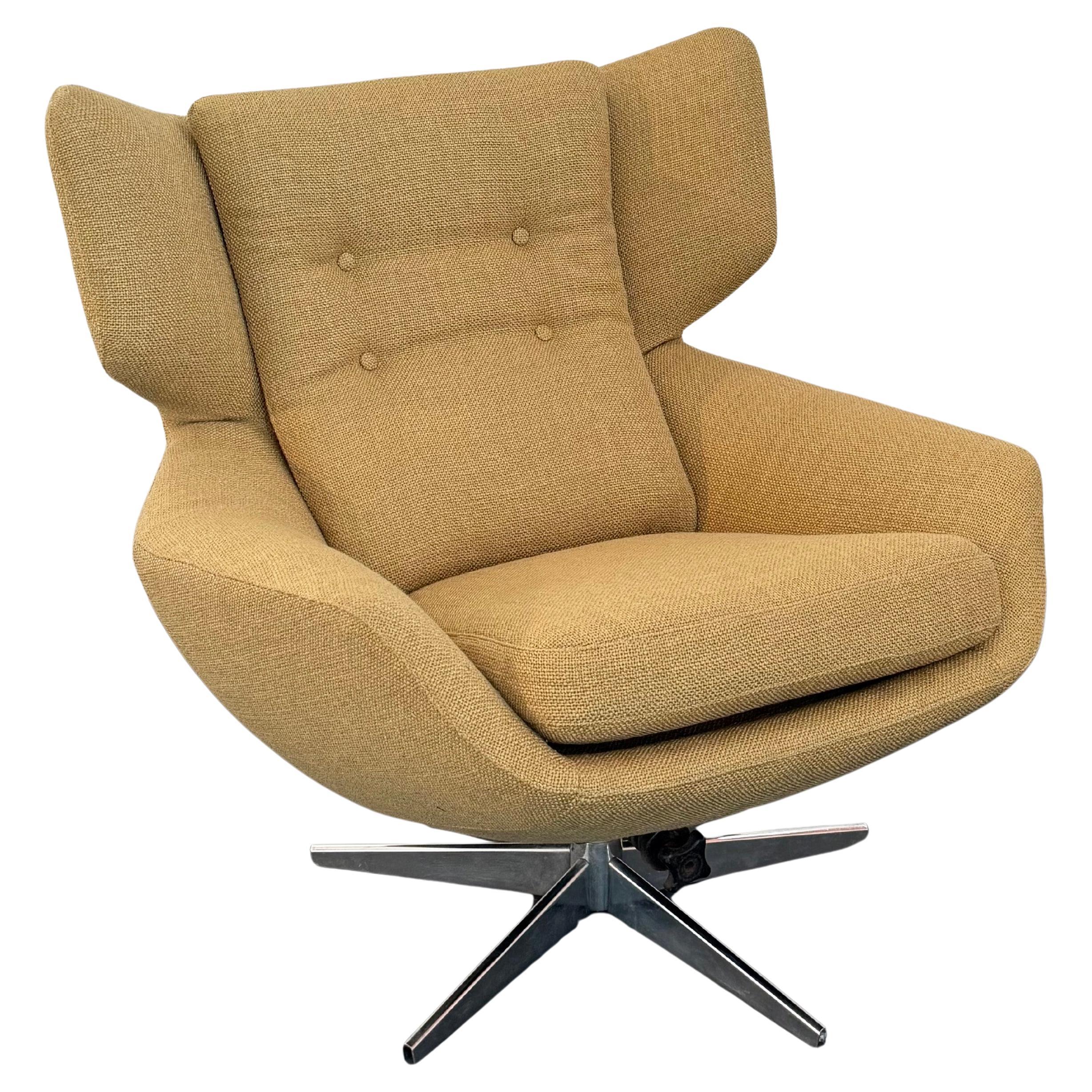 Sillón giratorio escandinavo moderno Wingback Egg en venta