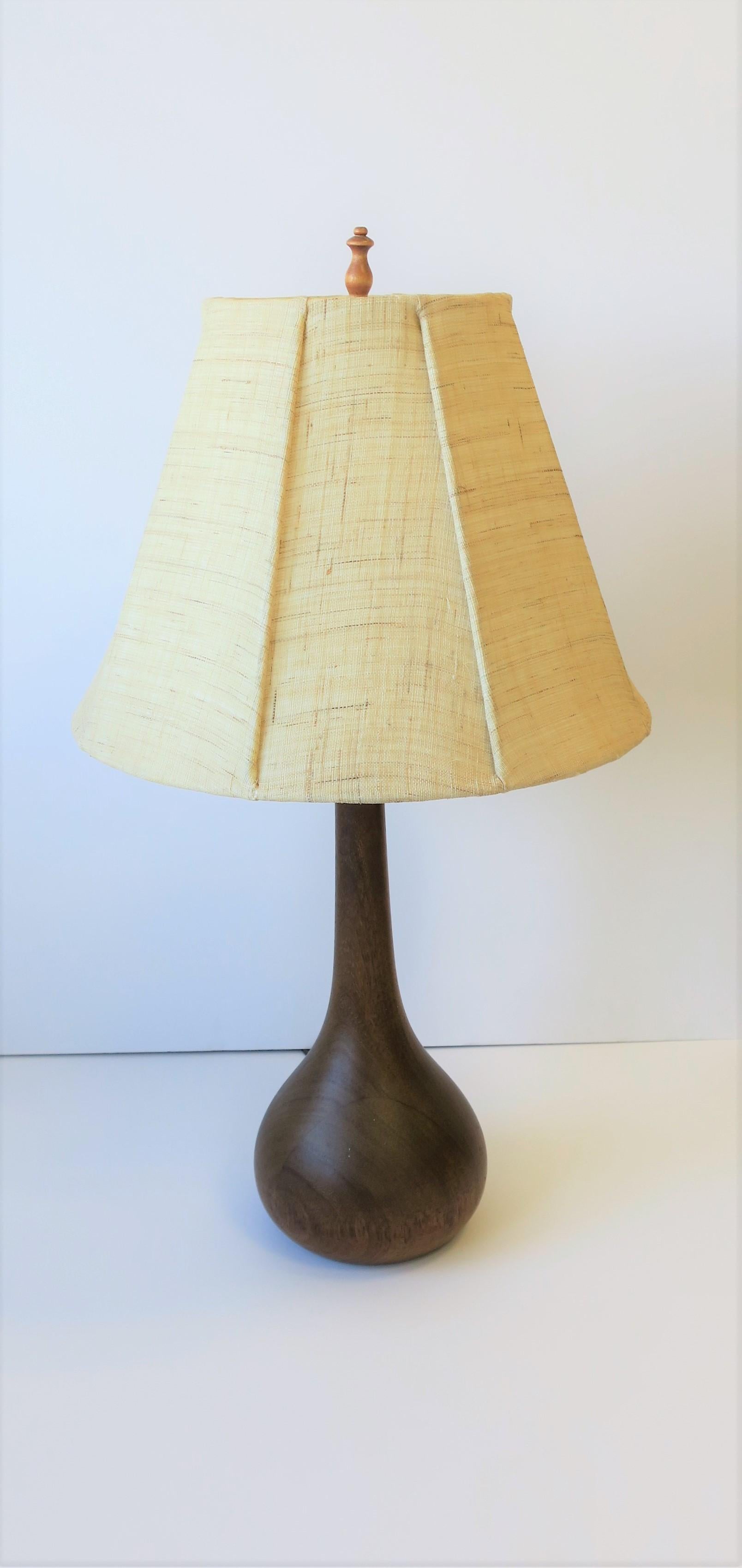 Scandinavian Modern Wood Lamp In Good Condition In New York, NY