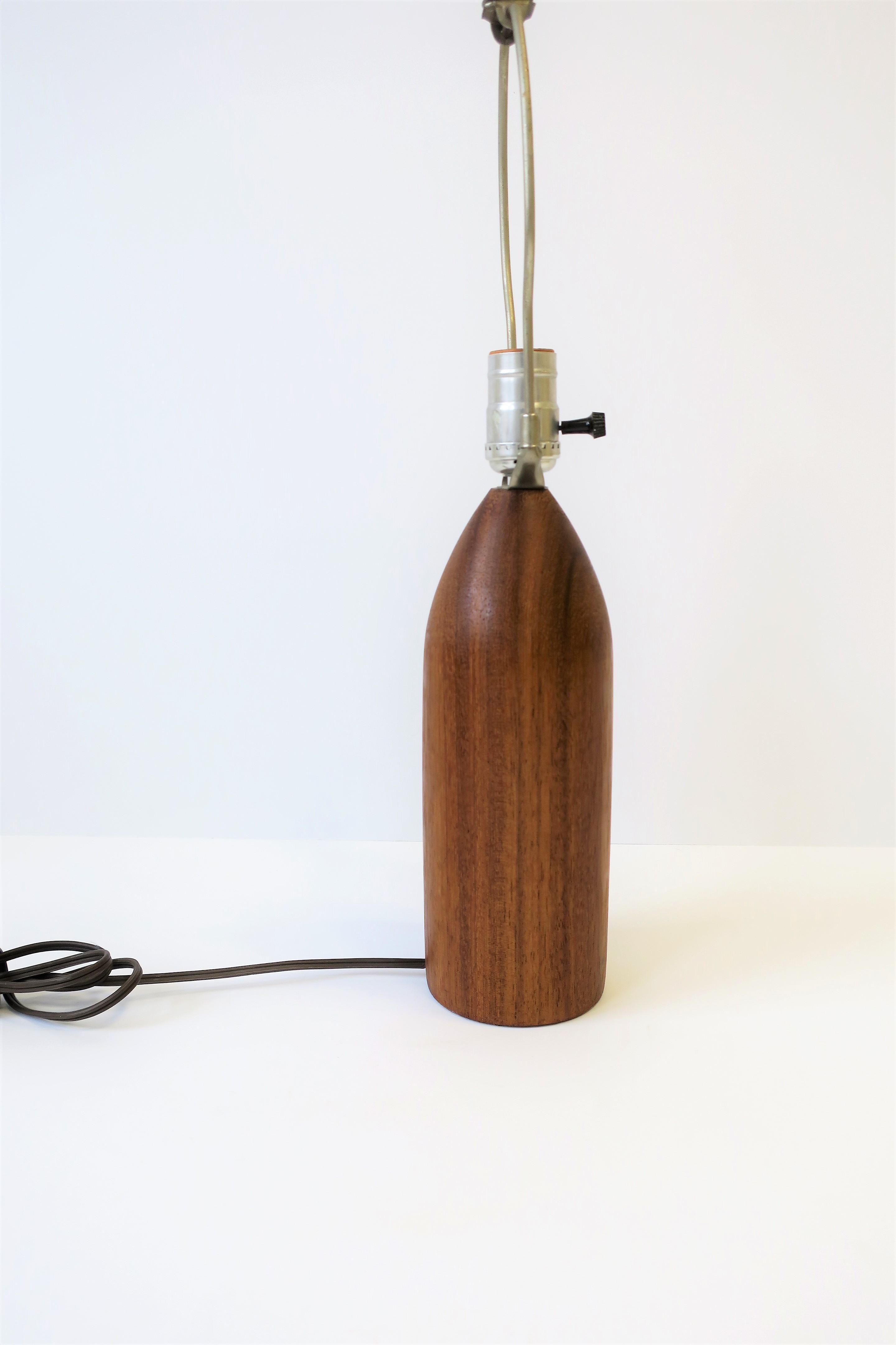 Scandinavian Modern Wood Lamp In Good Condition In New York, NY
