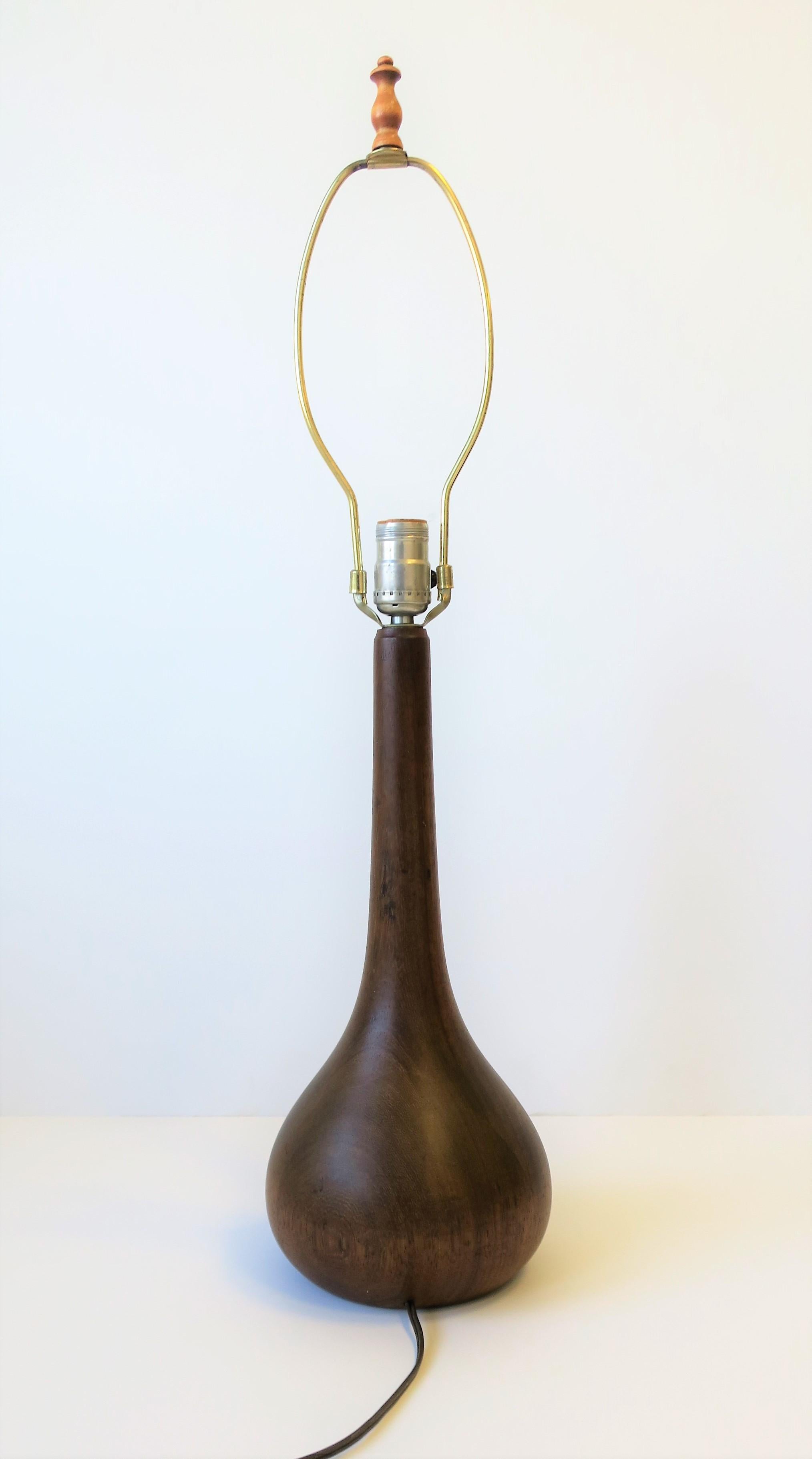 Scandinavian Modern Wood Lamp 2
