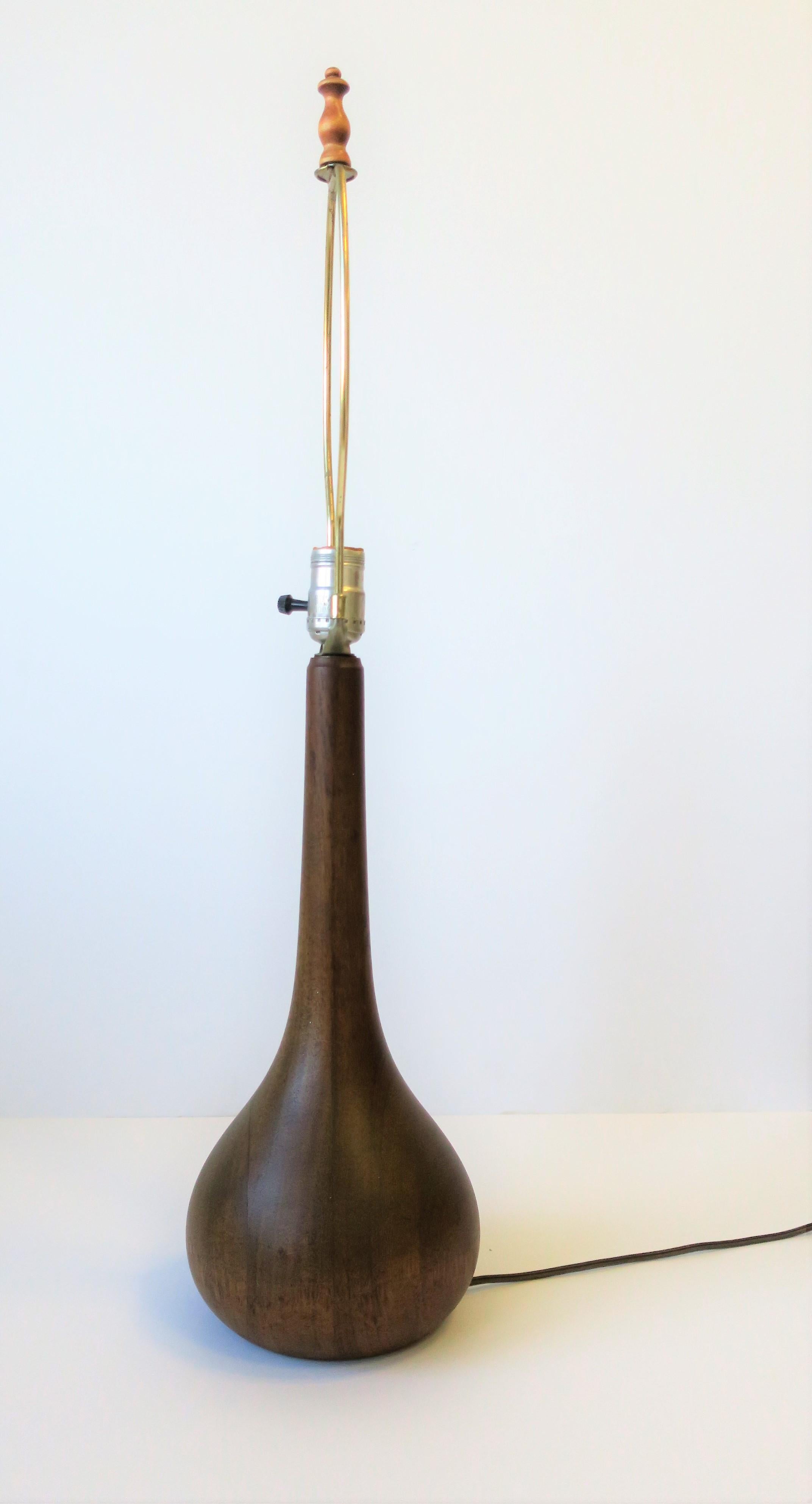 Scandinavian Modern Wood Lamp 3