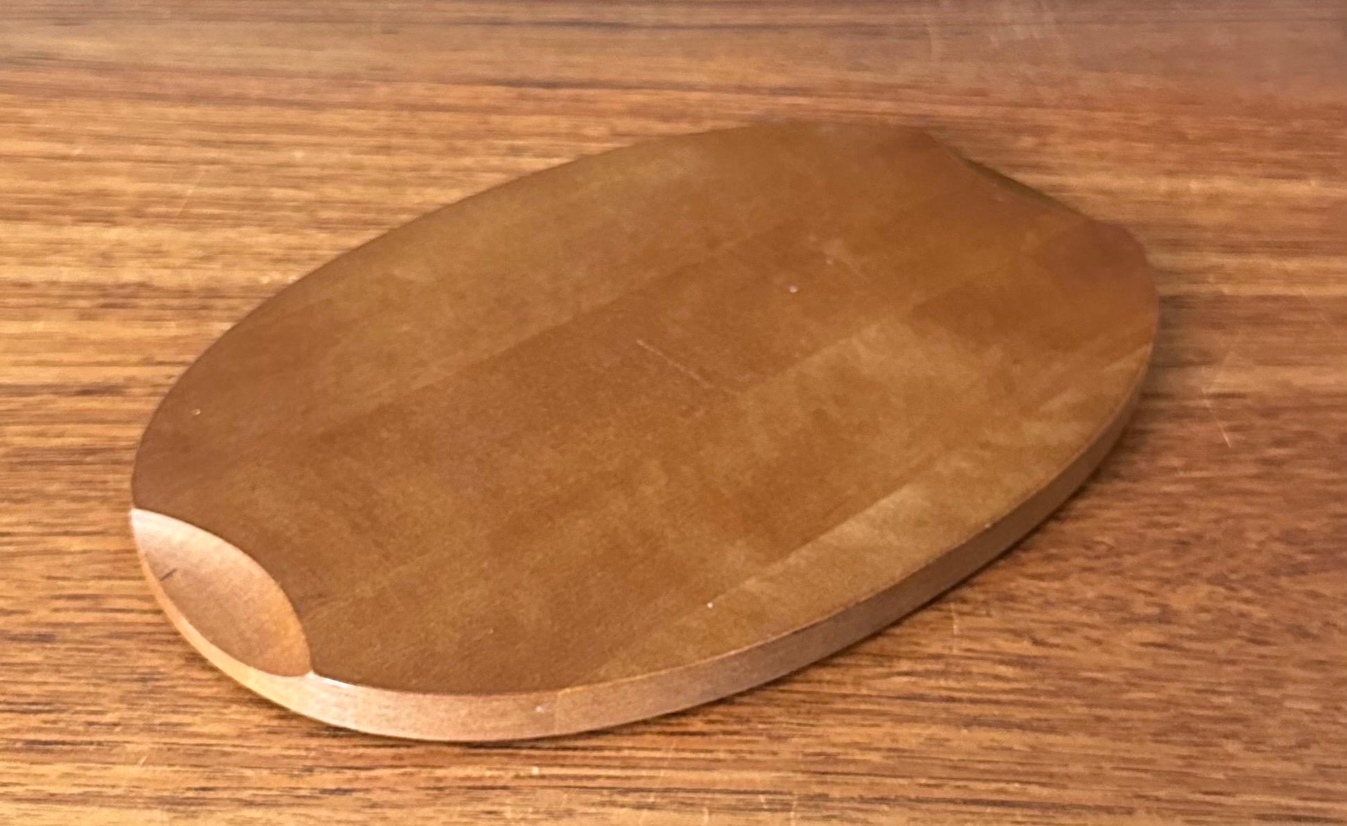 Salvamanteles moderno escandinavo de madera con corcho incrustado siglo XX en venta