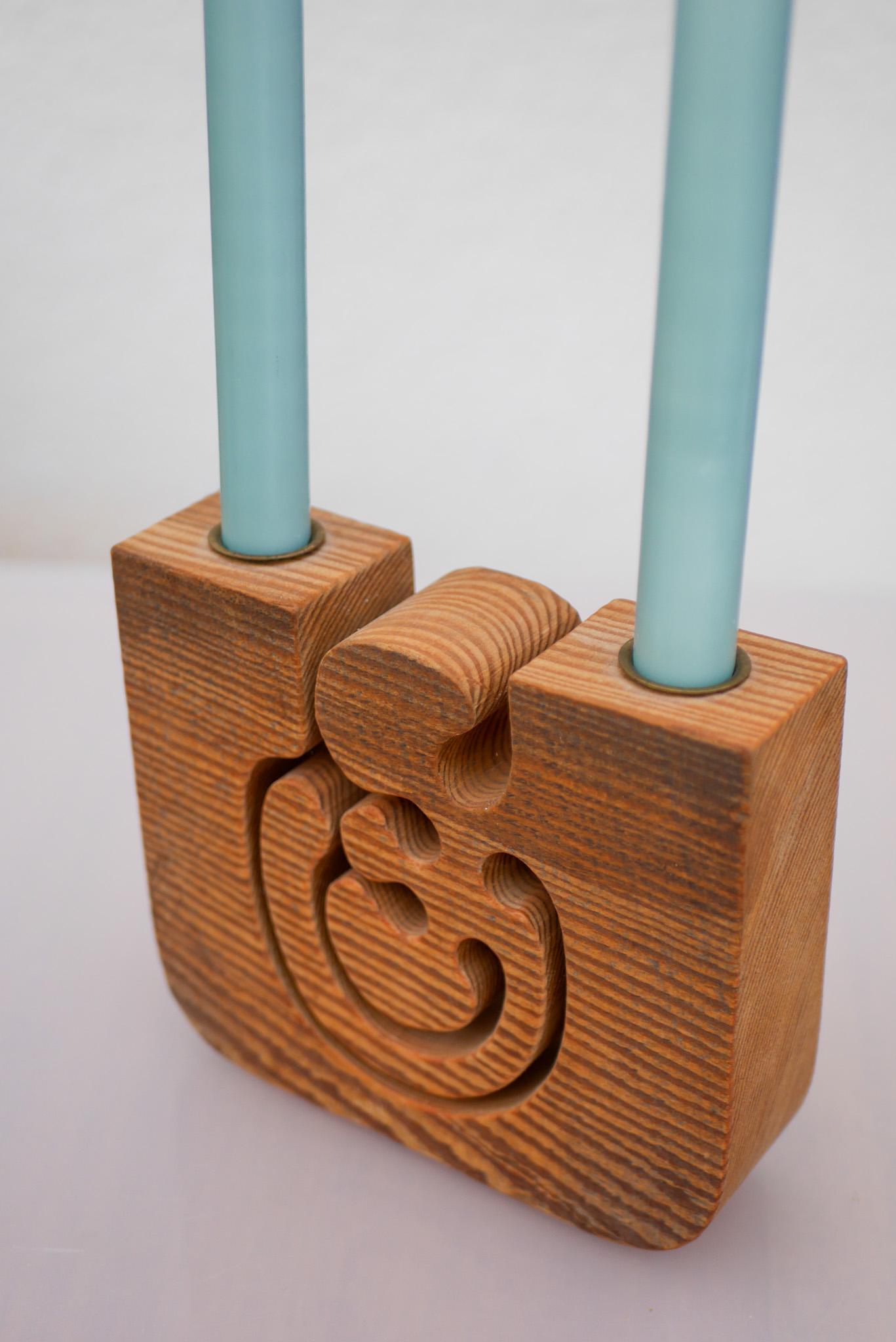 Hand-Carved Scandinavian modern Wooden Candleholder by Gunnar Kanevad, Sweden, organic shape For Sale