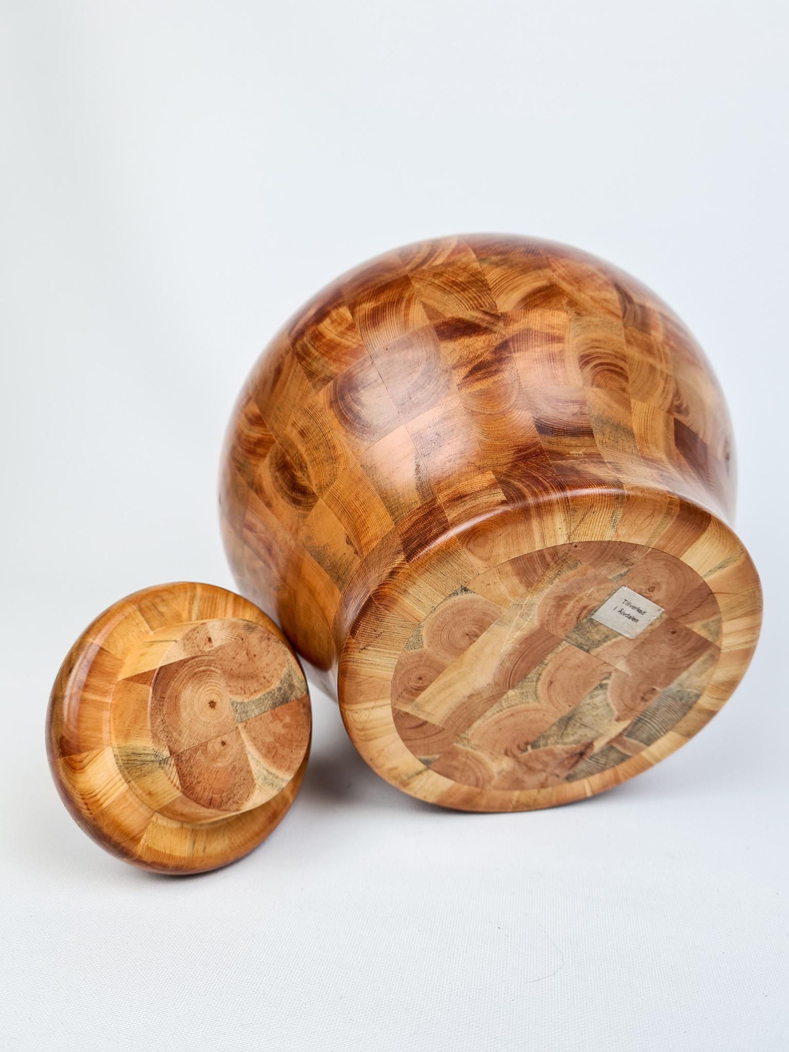 Urna scandinava moderna in legno di pino Qualità eccezionale, anni '70, Svezia in vendita 2
