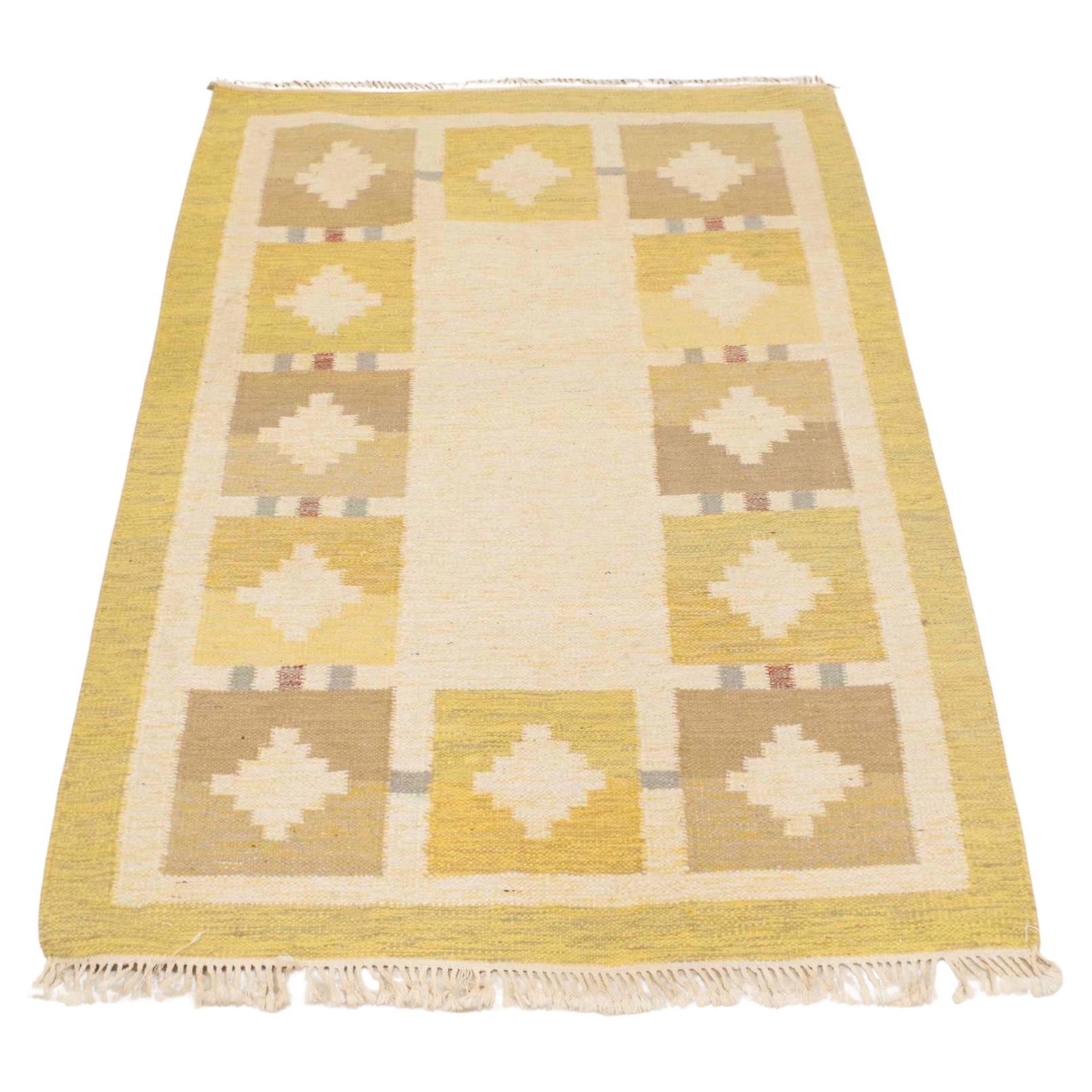 Scandinavian Modern Yellow and Beige Rölakan Flatweave Rug, Sweden 1960s For Sale