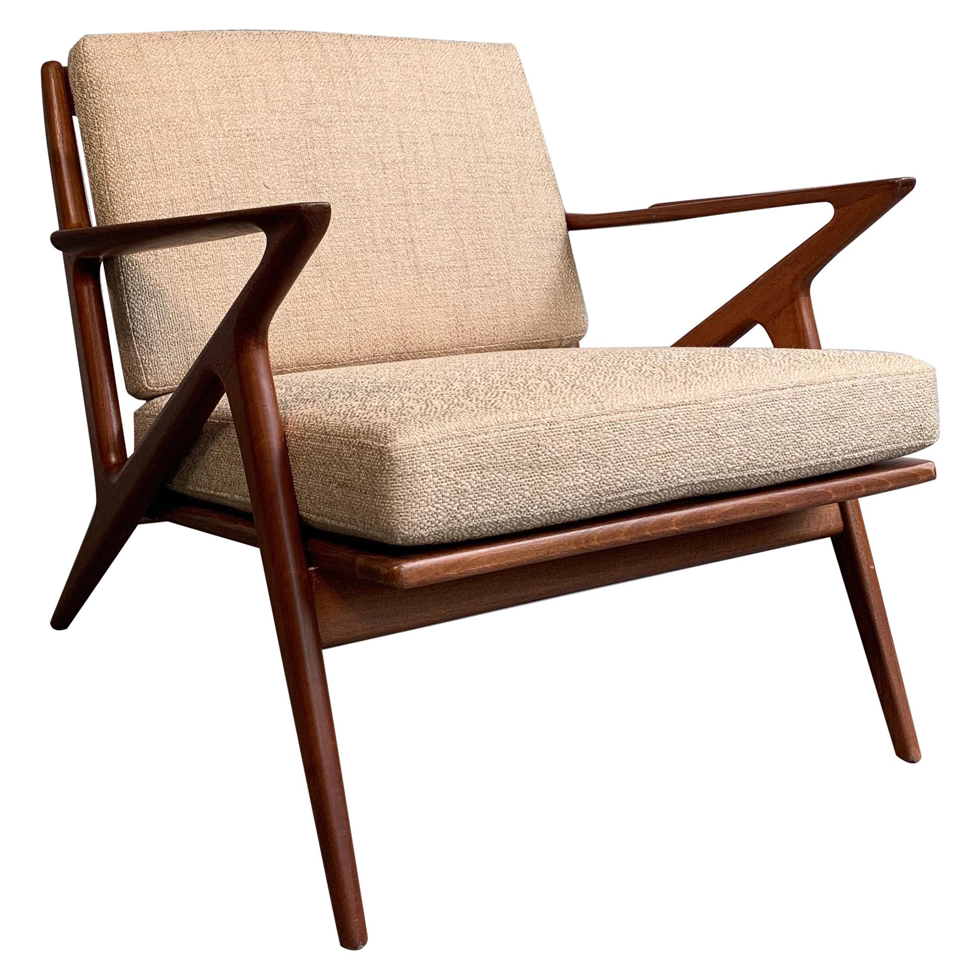 Scandinavian Modern Z Lounge Chair Designed by Poul Jensen