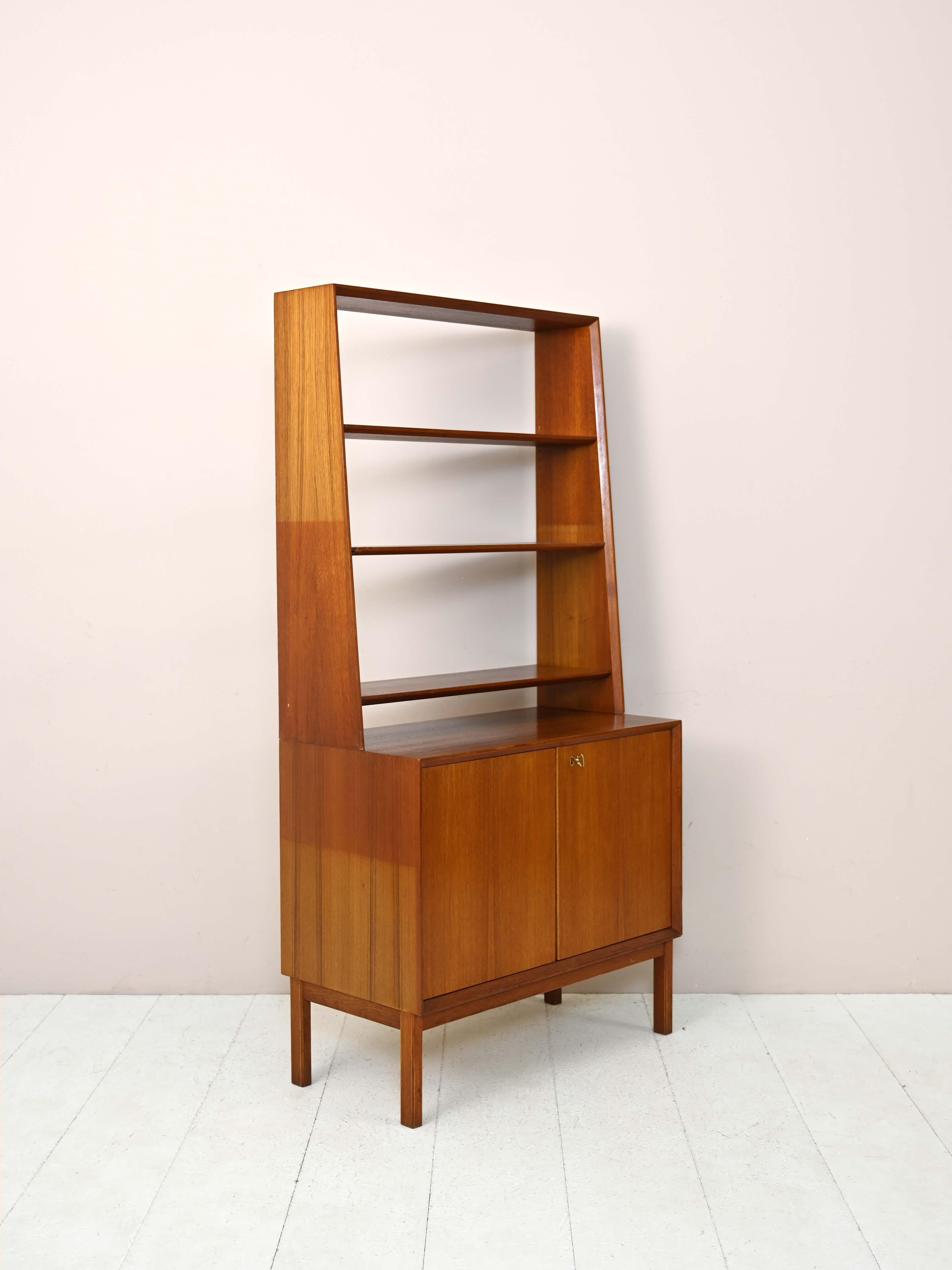 Libreria Modernismo Scandinavo In condizioni buone in vendita a Brescia, IT