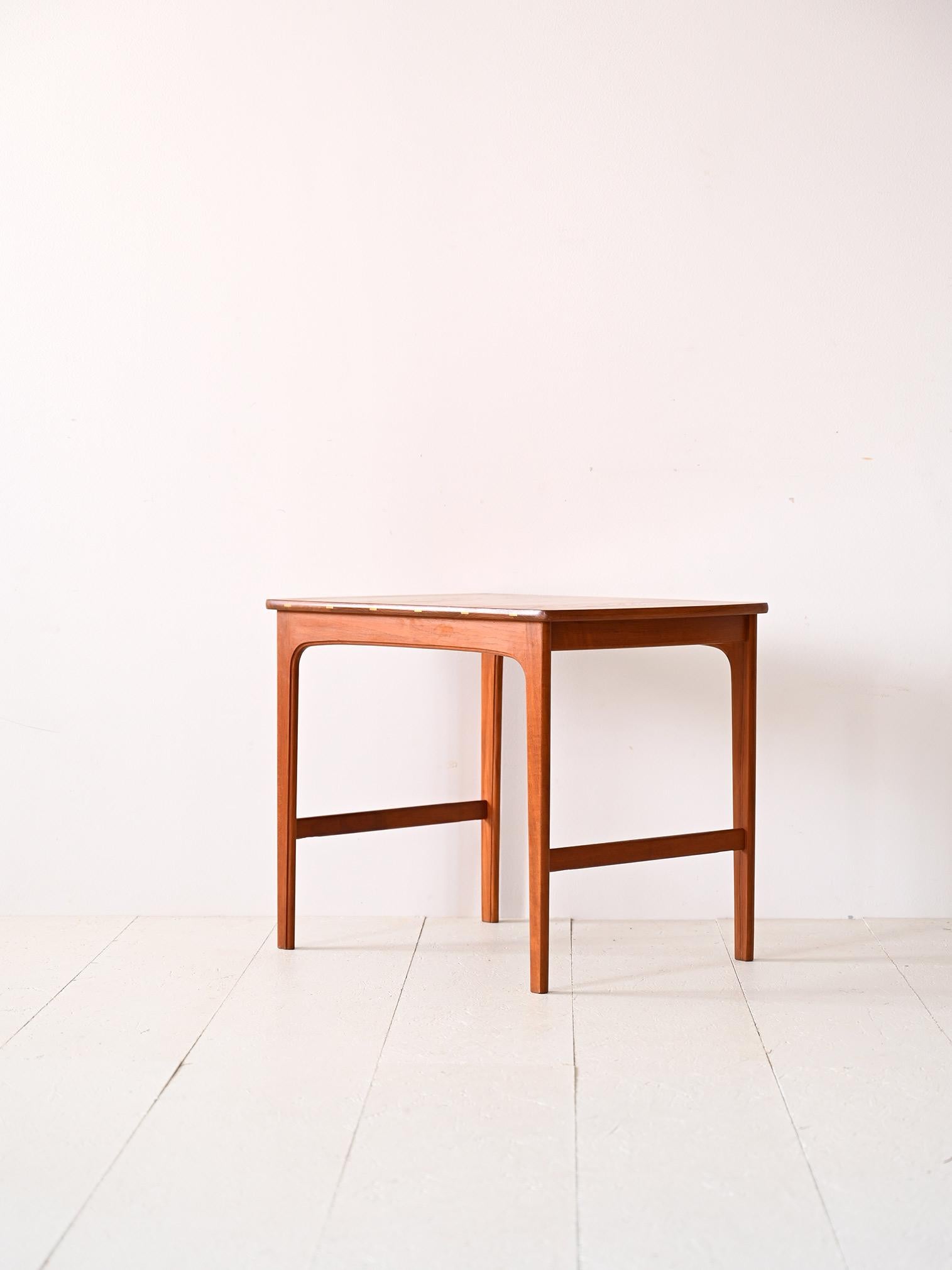 Scandinave Table de canapé moderniste scandinave en vente