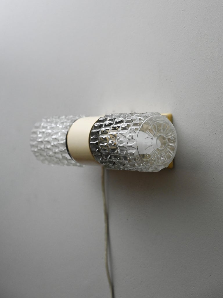 Luxury Bathroom Vanities, Cabinets, Mirrors & Lighting | Robern