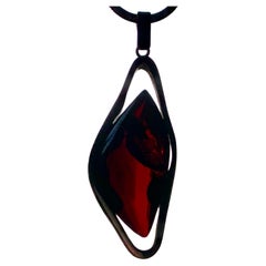 Scandinavian Modernist Natural Madiera Amber Sterling Silver Pendant Necklace