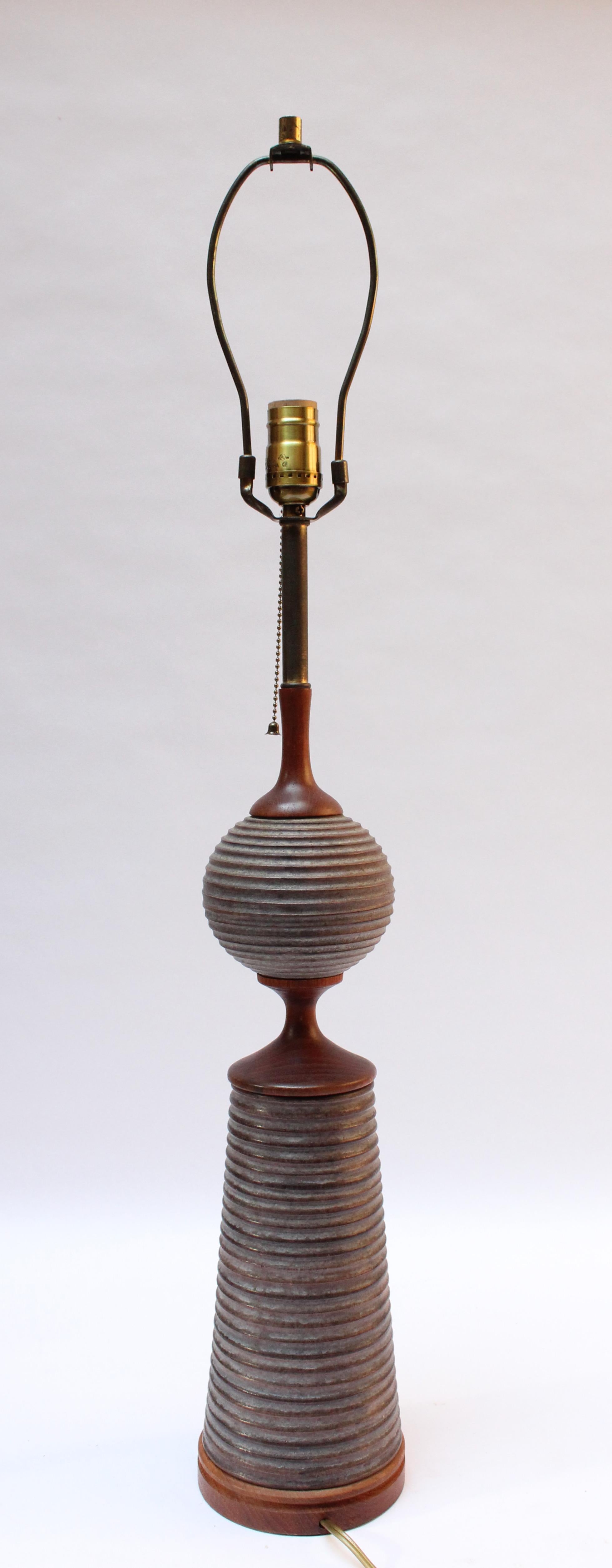Mid-20th Century Scandinavian Modernist Sculptural Teak and Ceramic Table Lamp For Sale