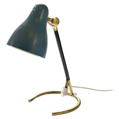 Skandinavische modernistische Tischleuchte Modell FÅ 501, Messing und Stahl, Schweden, 1950er Jahre
