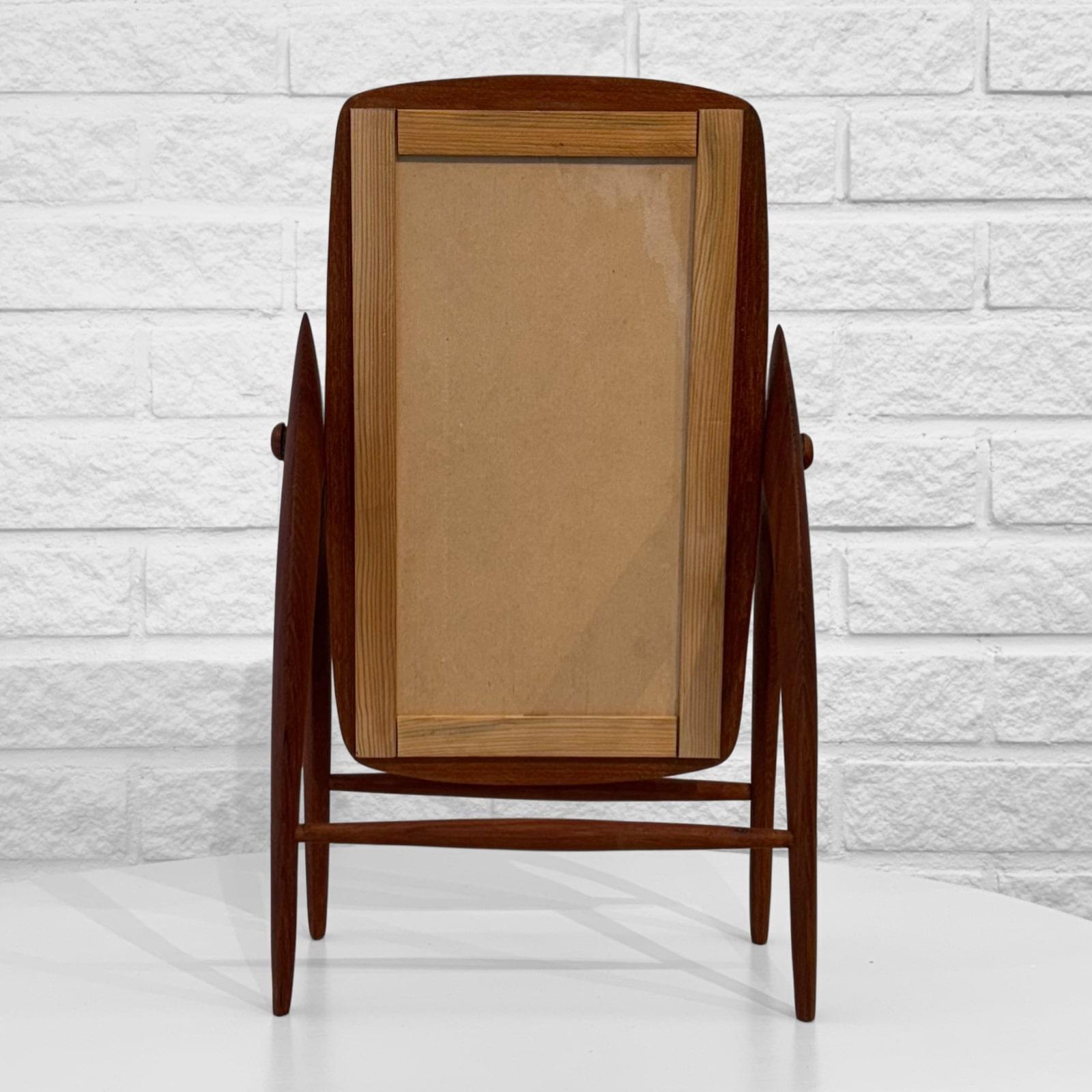 Mid-20th Century Scandinavian modernist table mirror, solid teak, organic design, Sweden, 1950s For Sale