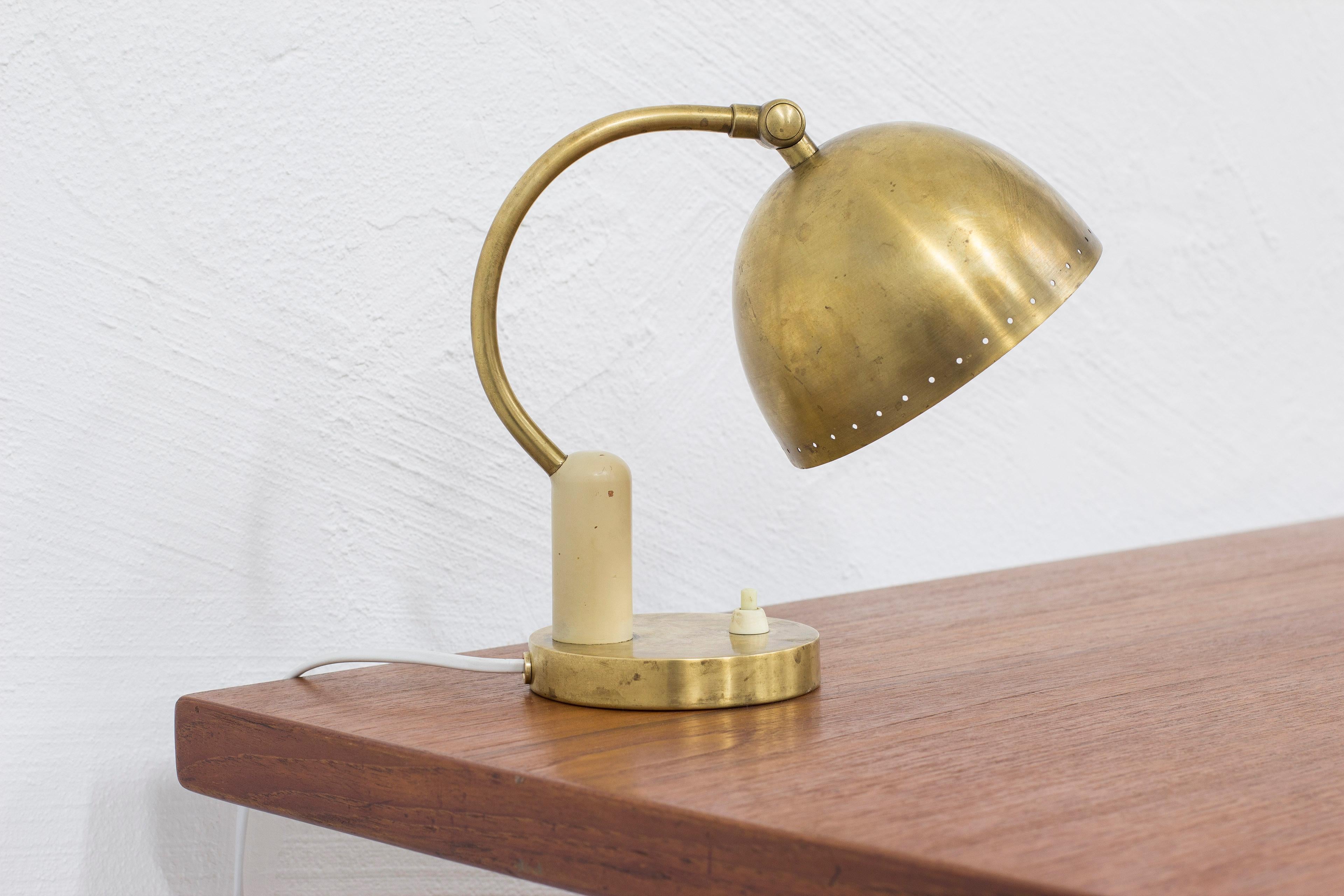 Scandinavian modernist Table or wall lamp attributed to Nordiska Kompaniet For Sale 6