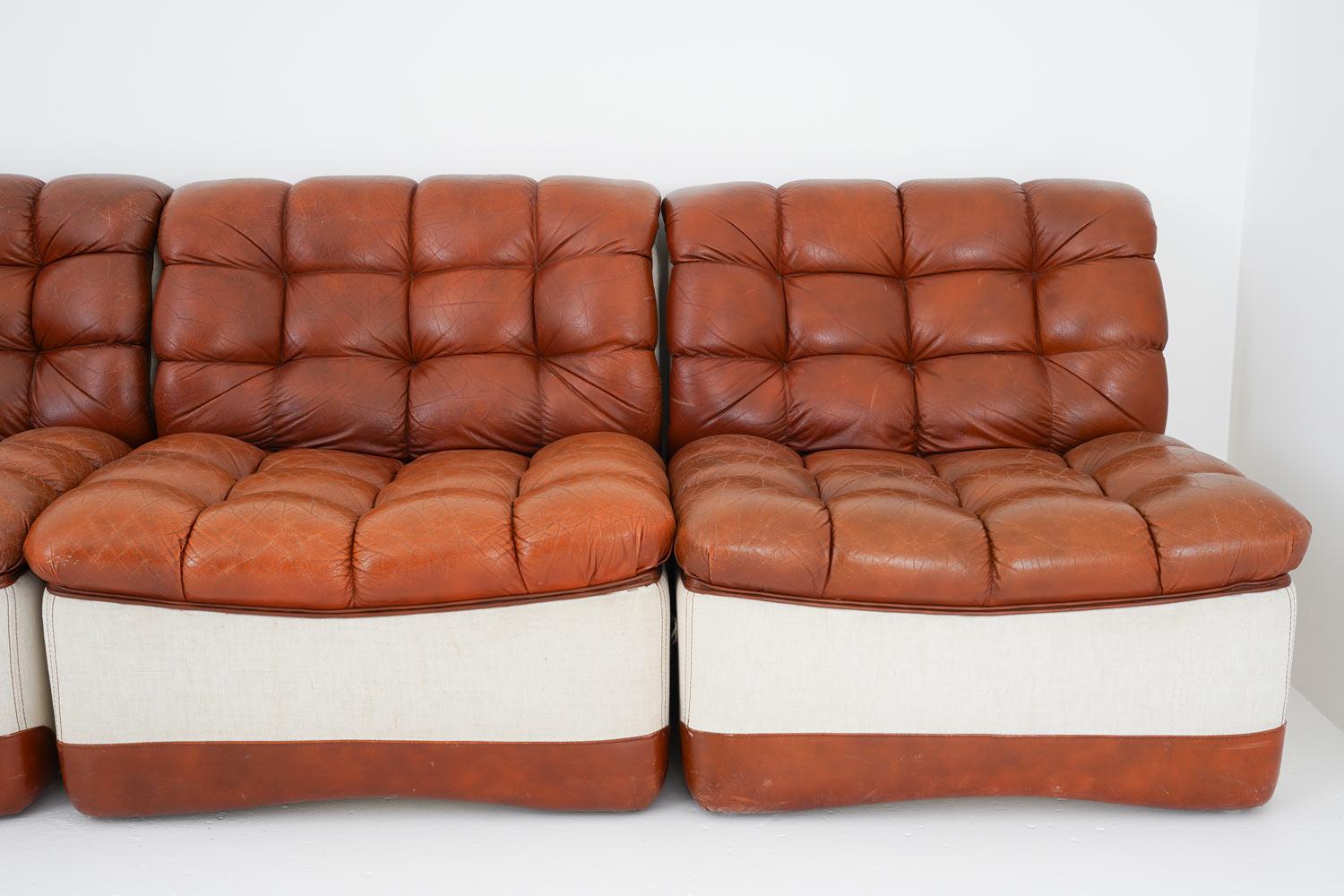 20ième siècle Canapé modulaire scandinave en cuir et toile par Overman en vente