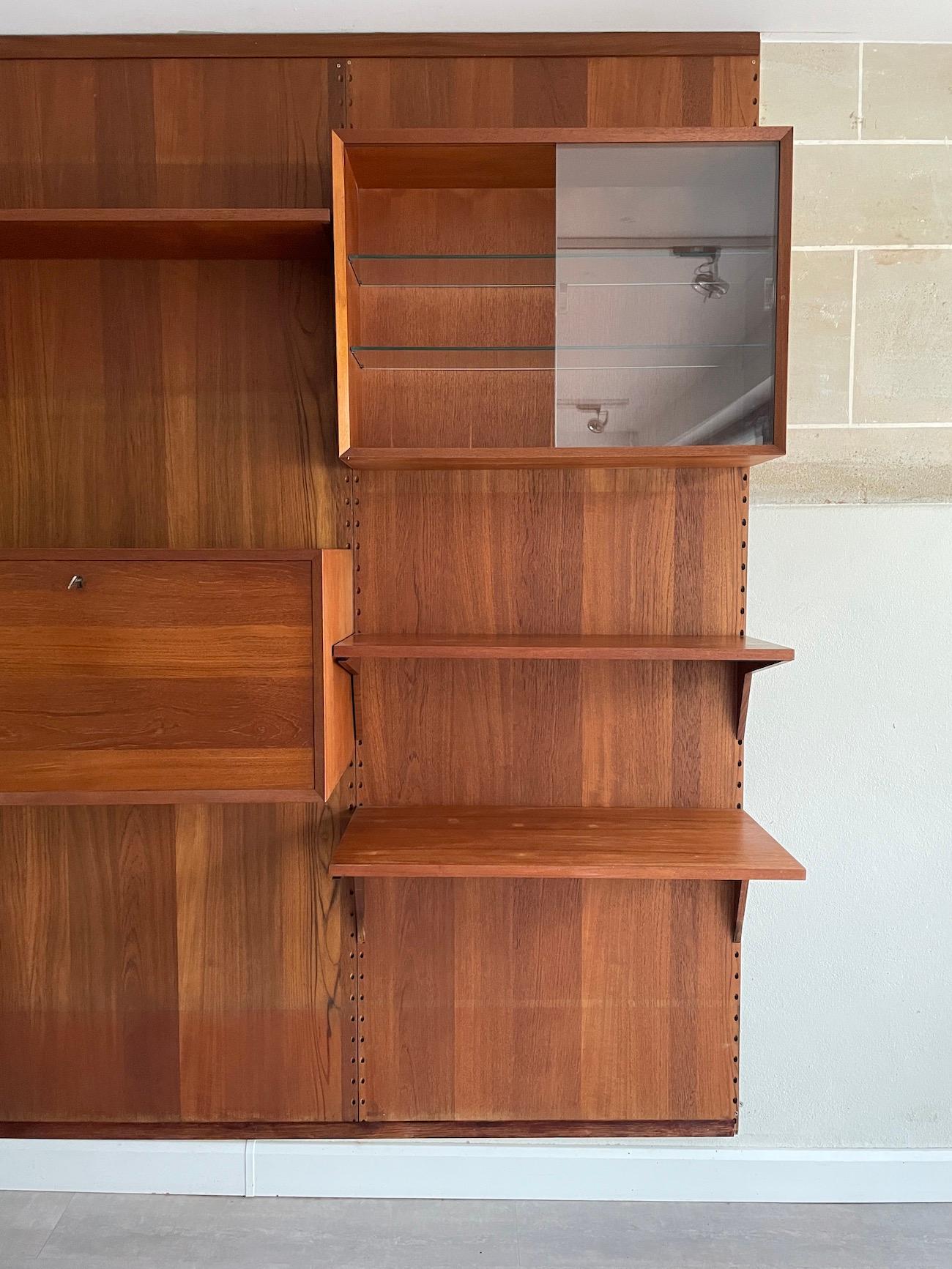 Skandinavischer modularer Wandschrank von Poul Cadovius im Angebot 2